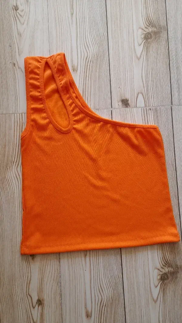 تاپ رومی یک طرفه|لباس|شیروان (خراسان), |دیوار