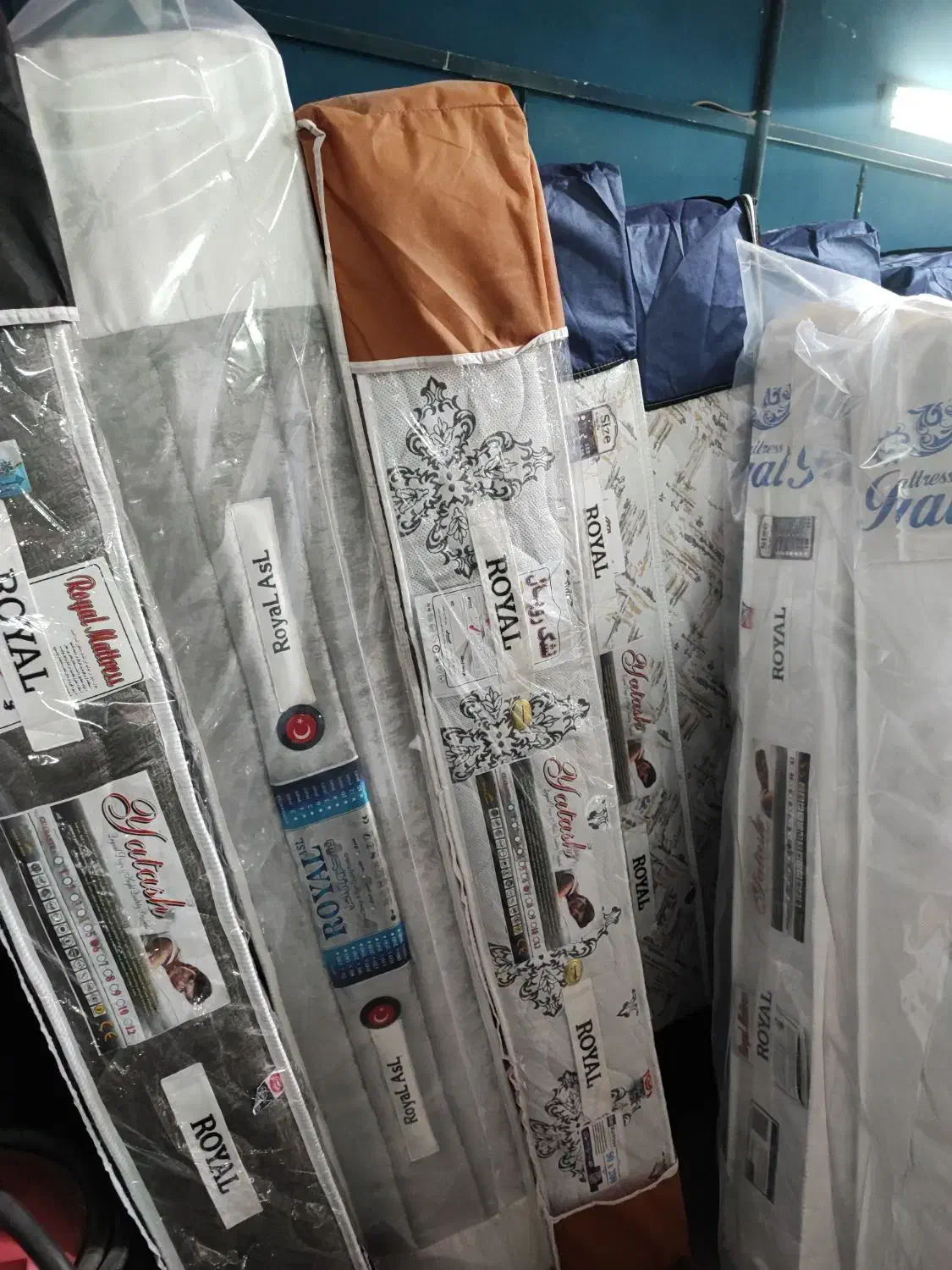 تعمیر صفر تا صدا مبل و خوشخواب|مبلمان خانگی و میز عسلی|زنجان, |دیوار