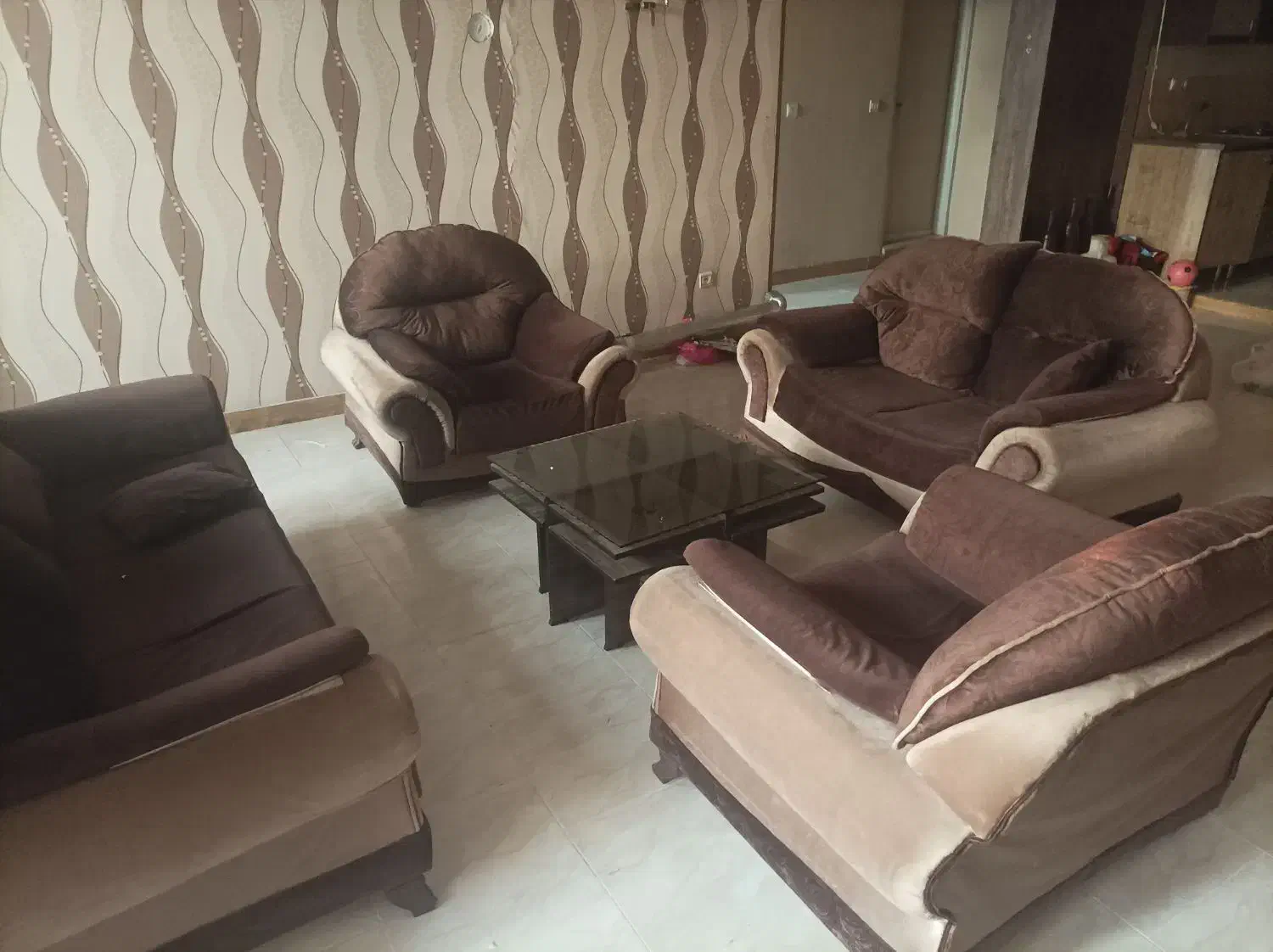 مبل 9 نفره راحتی|مبلمان خانگی و میز عسلی|شاهدشهر, |دیوار