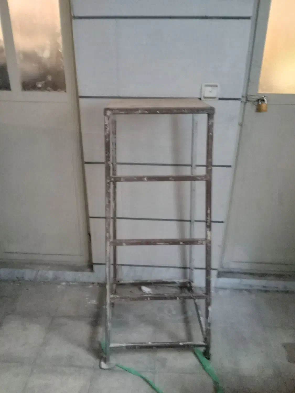 چهار پایه اهنی|حراج|تهران, مشیریه|دیوار