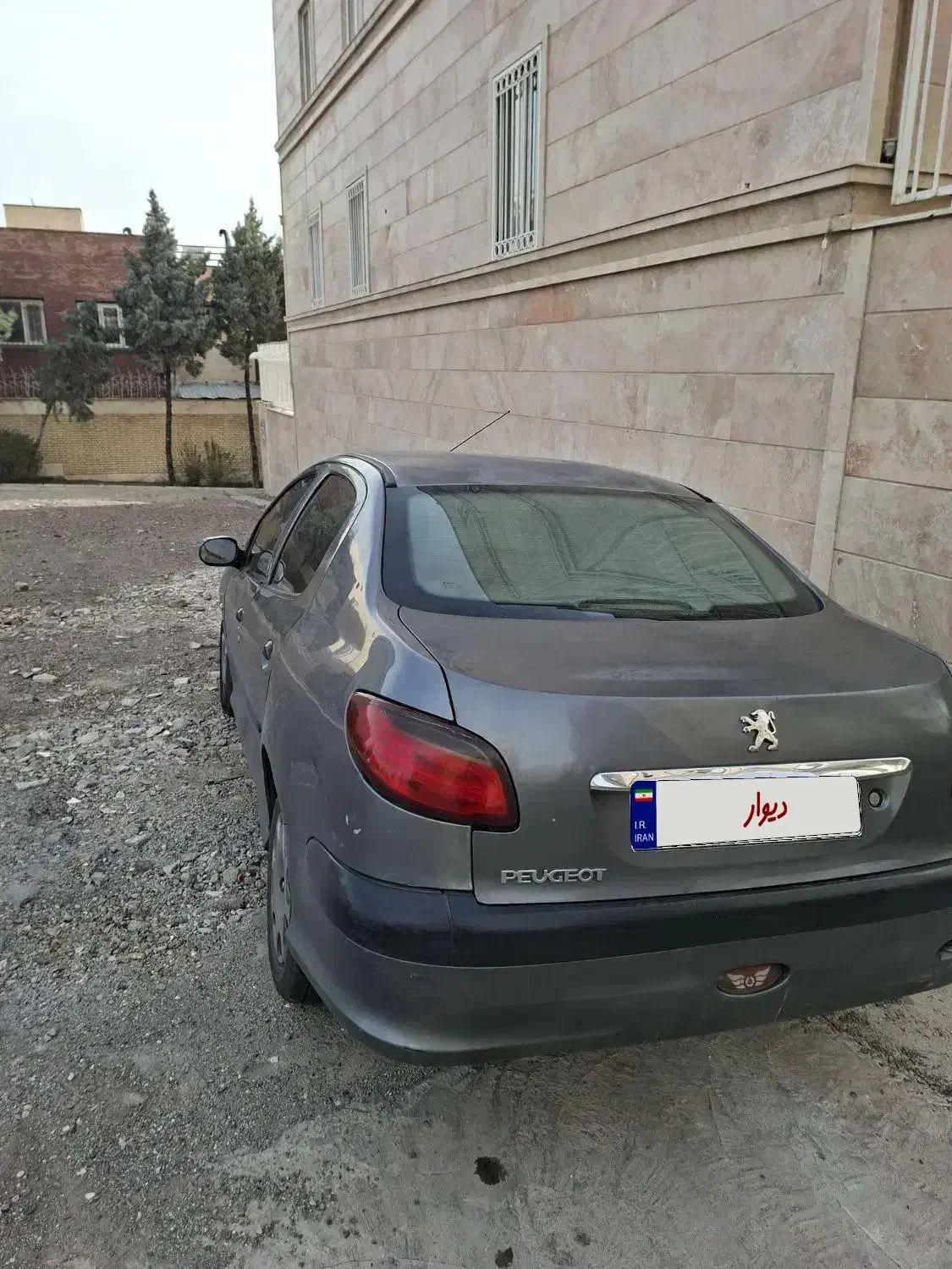 ۲۰۶اس دی|خودرو سواری و وانت|پرند, فاز ۰|دیوار