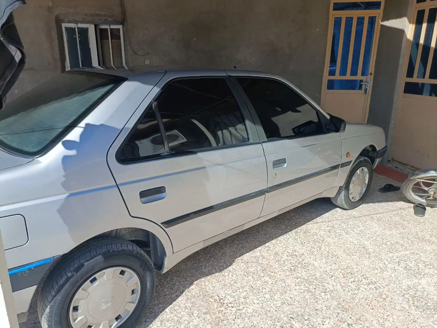 پژو ۴۰۵دوگانه شرکت|خودرو سواری و وانت|کازرون, |دیوار