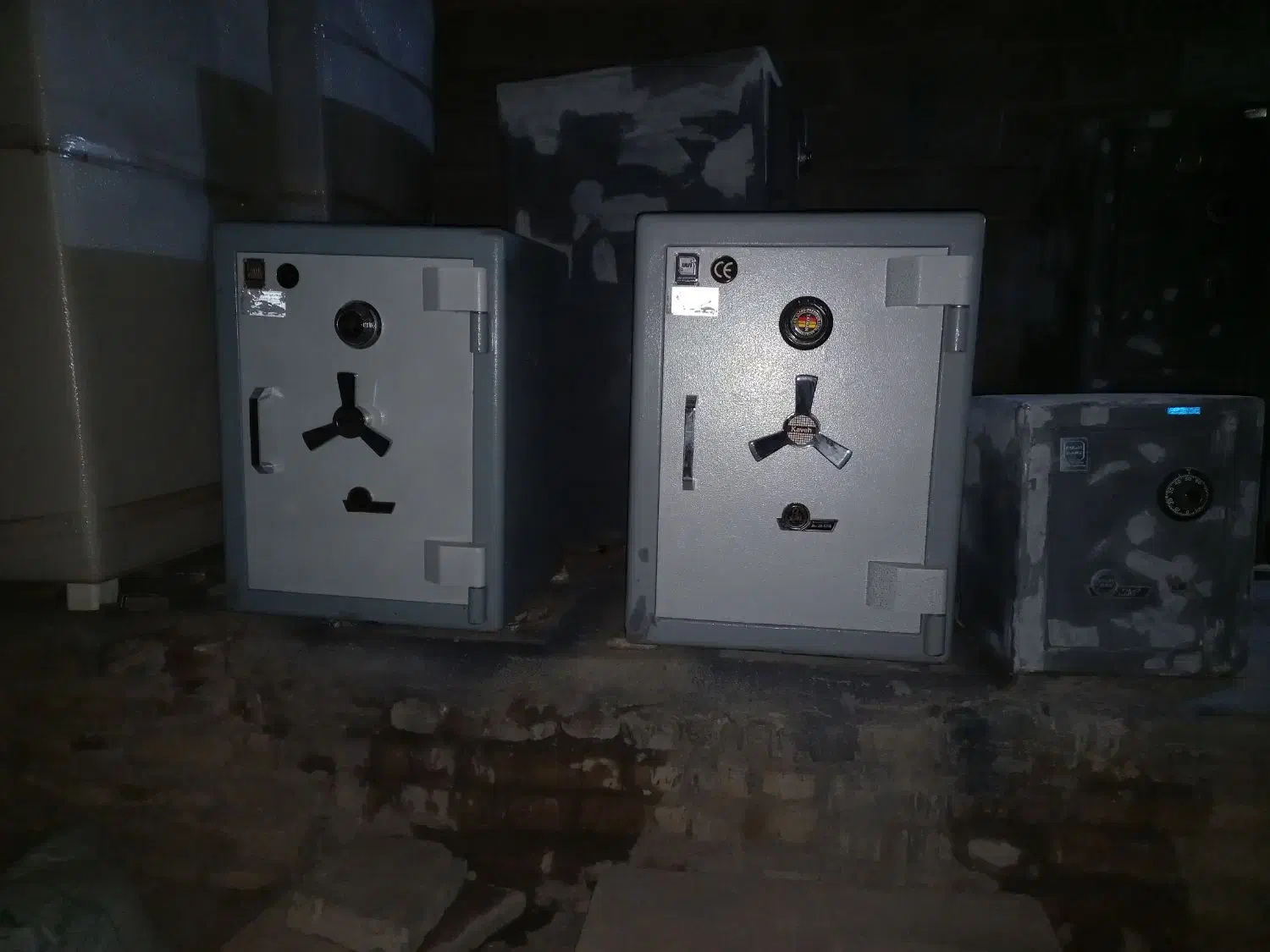 گاوصندوق سنگین زنجان گاو صندوق سبک دو قفل|ابزارآلات|زنجان, |دیوار