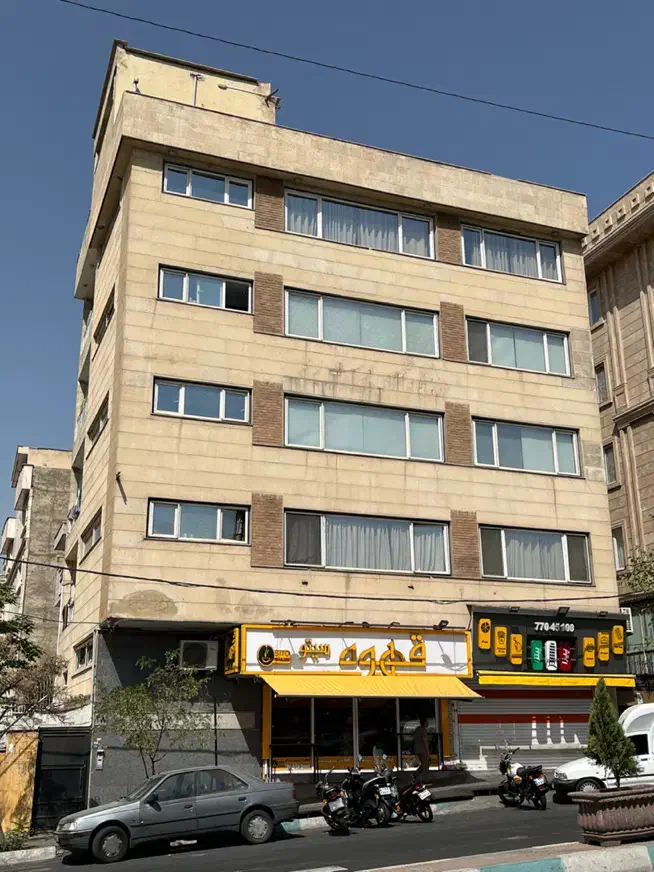 بر اصلی پارک پلیس ۴ واحد ۱۰۰ متری|اجارهٔ دفتر کار، اتاق اداری، مطب|تهران, تهرانپارس غربی|دیوار