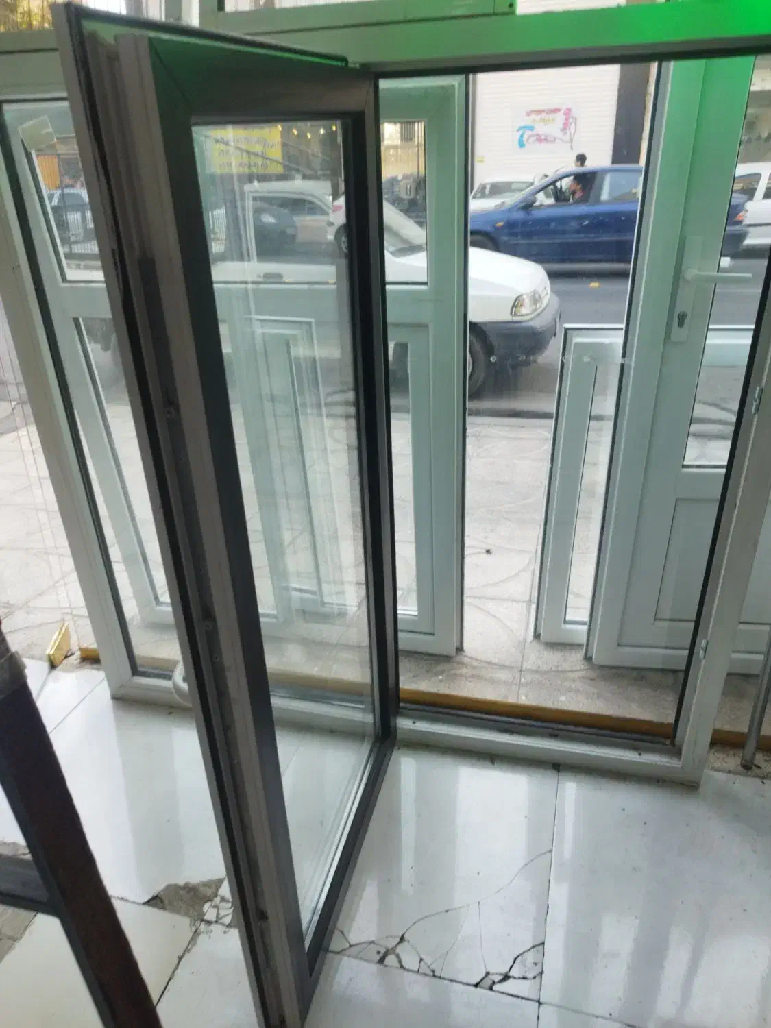 پنجره دست دو عدد|مصالح و تجهیزات ساختمان|کرج, کوی امامیه|دیوار