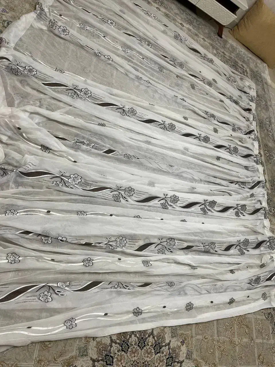 2عدد پرده سالم وهم اندازه|پرده، رانر، رومیزی|مهاباد (آذربایجان غربی), |دیوار