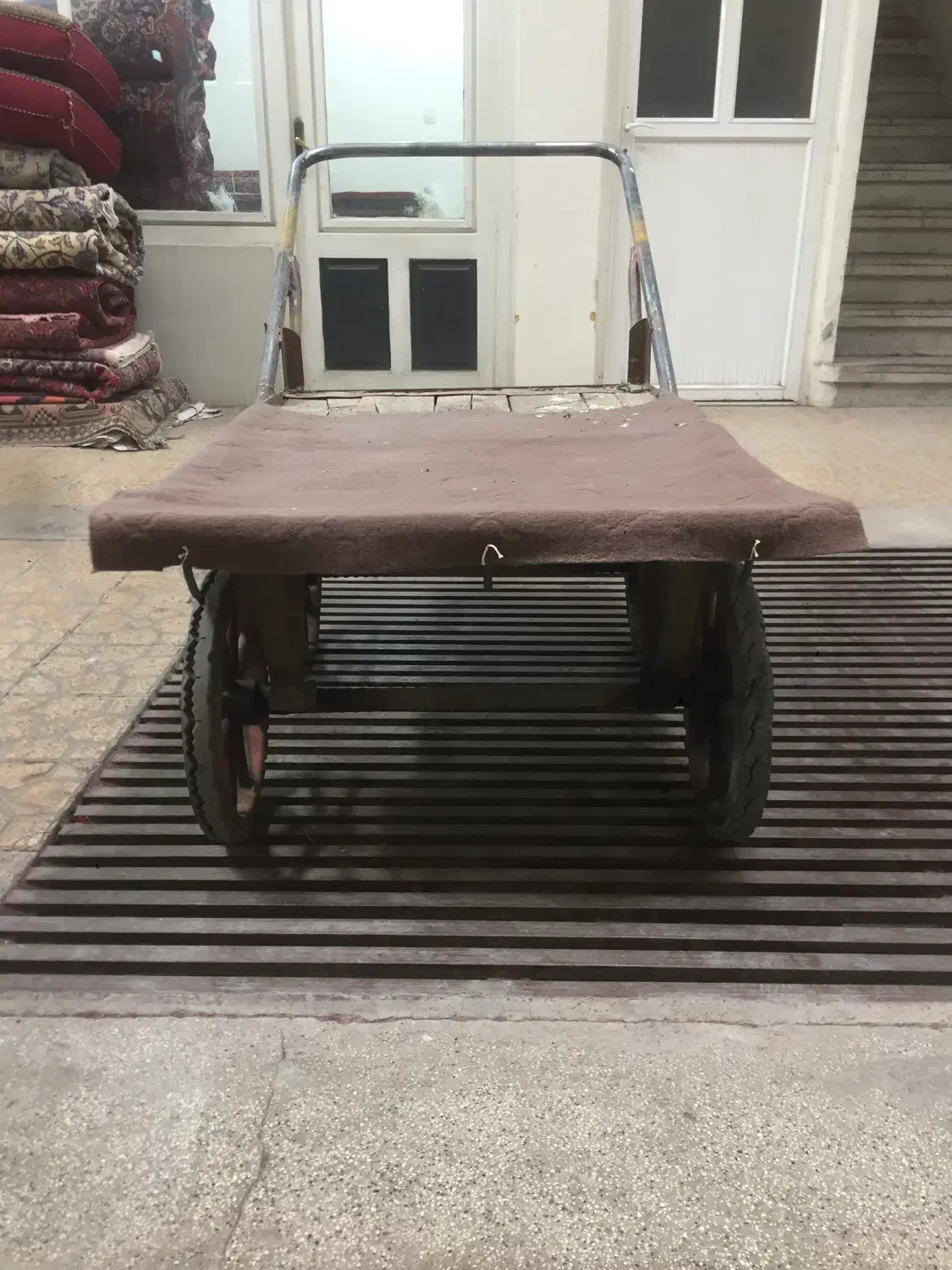 گاری|ابزارآلات|قم, ارم|دیوار