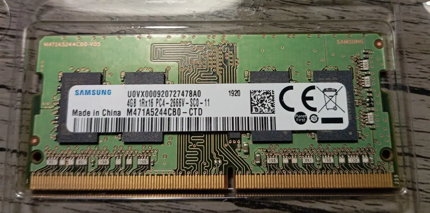 رم لب تاپی۴گیگ ddr4|قطعات و لوازم جانبی رایانه|تهران, باشگاه نفت|دیوار