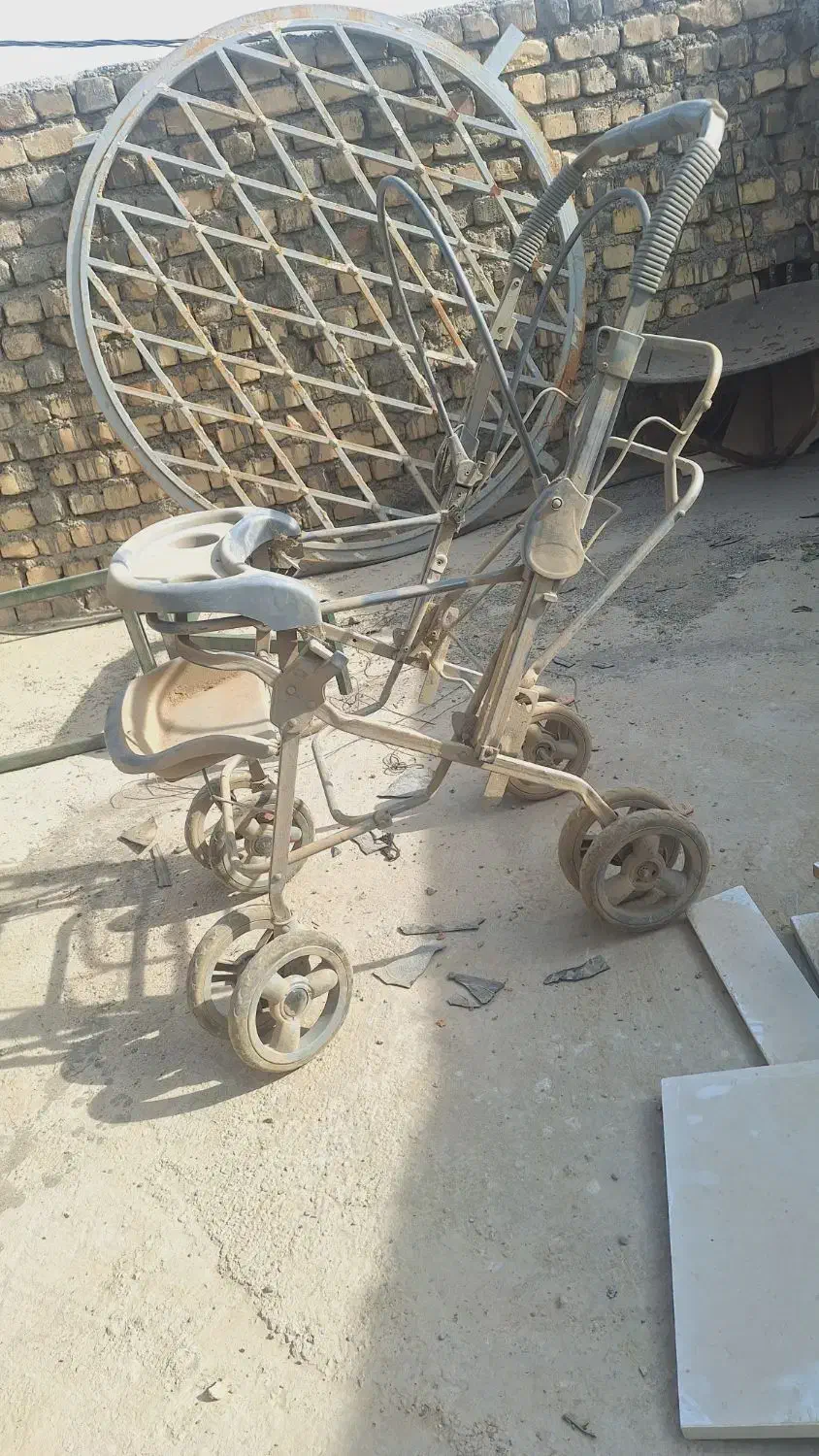 کالسکه خارجی|کالسکه و لوازم جانبی|پیر بکران, |دیوار