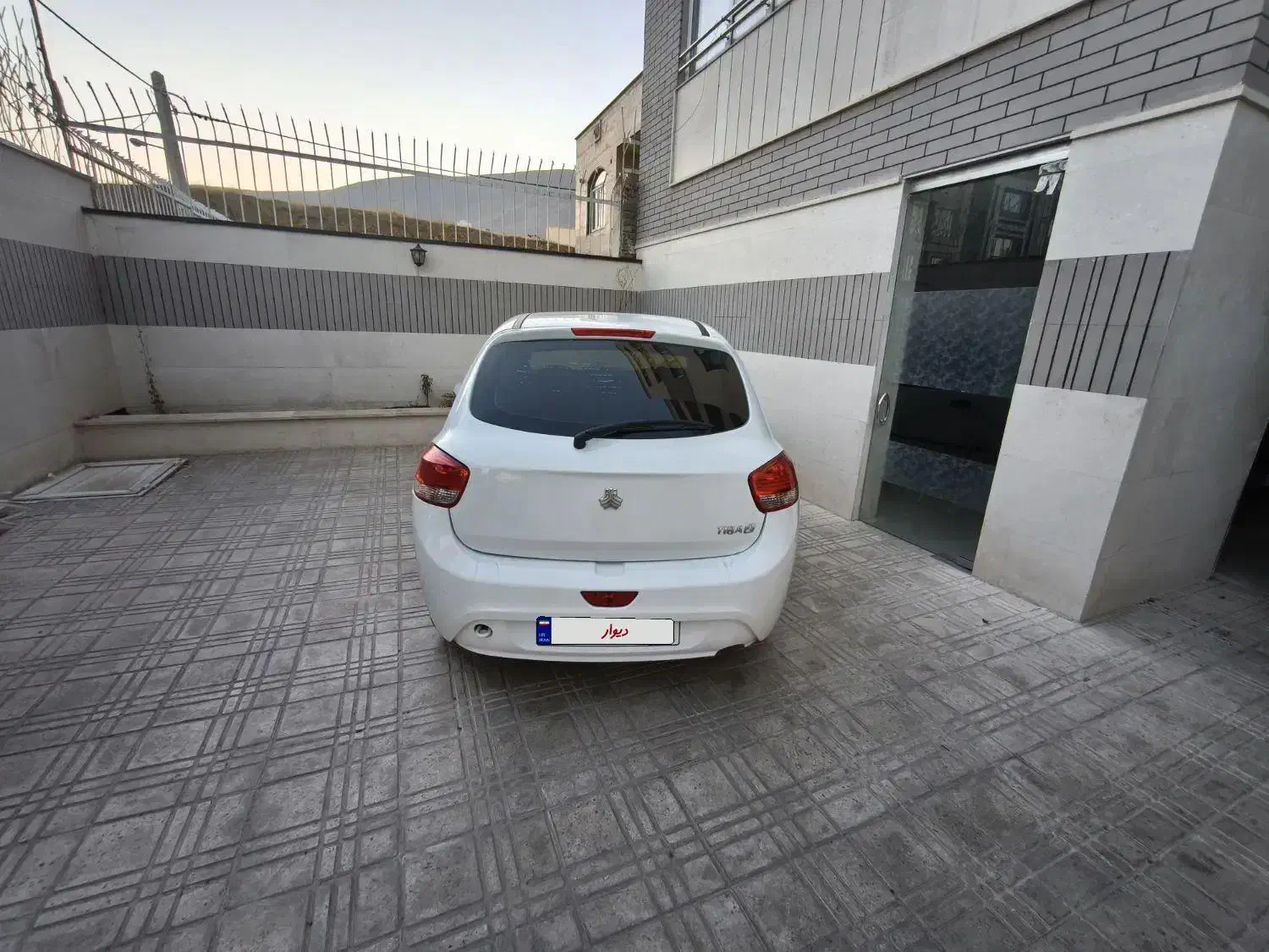 تیبا 2 کم کار و بدون خرج|خودرو سواری و وانت|سنندج, |دیوار