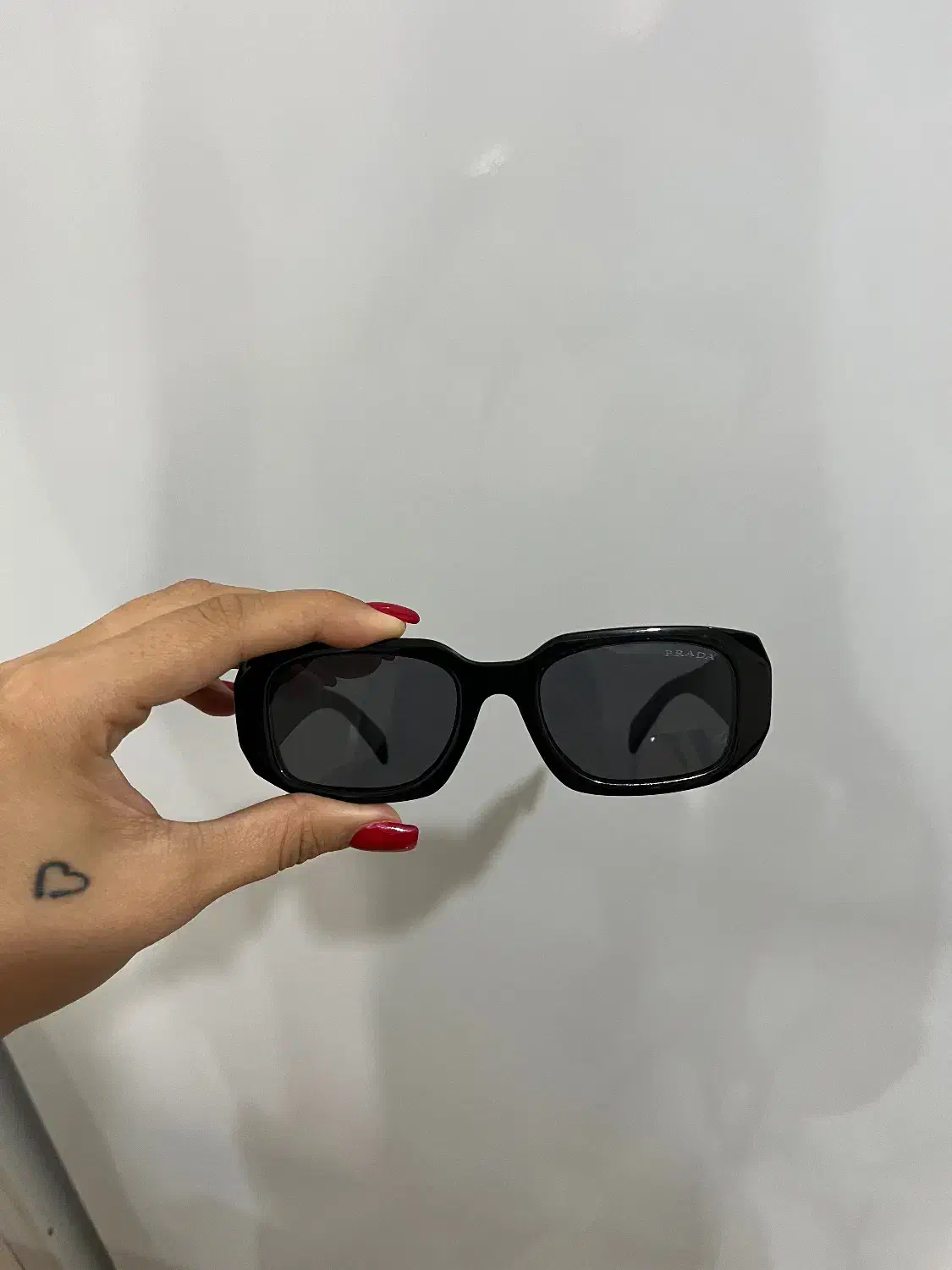 عینک مشکی|زیورآلات و اکسسوری|بابل, |دیوار