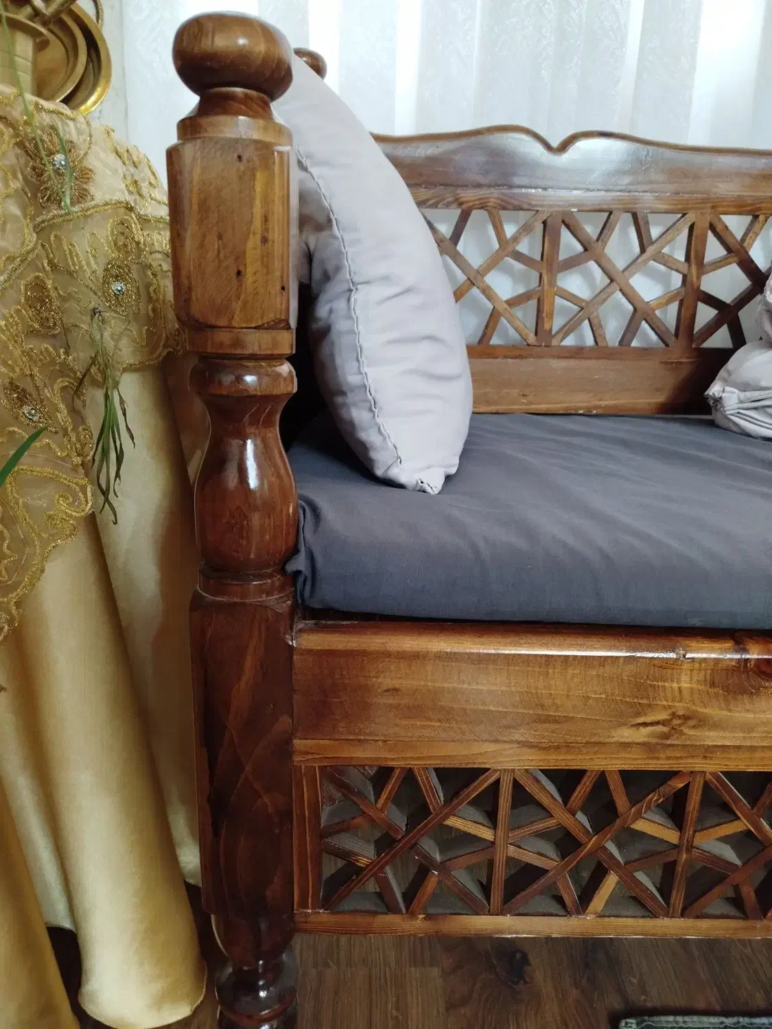 تخت سنتی|مبلمان خانگی و میز عسلی|کرج, گوهردشت|دیوار