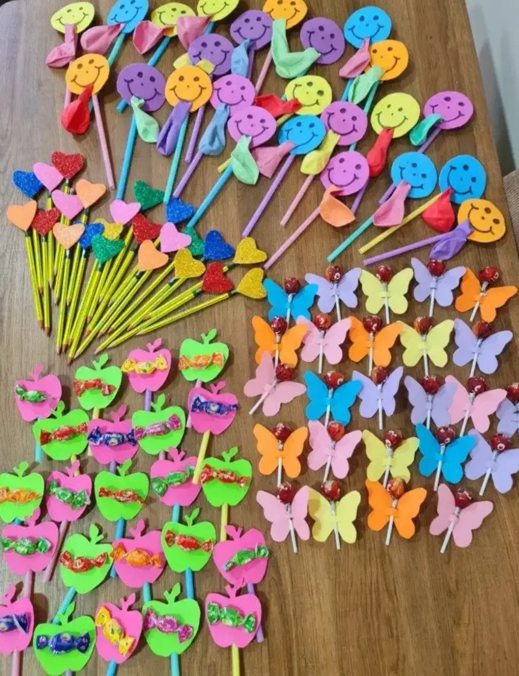 انواع گیفتهای مناسبتی مدرسه|صنایع دستی و سایر لوازم تزئینی|مشهد, کوی المهدی|دیوار