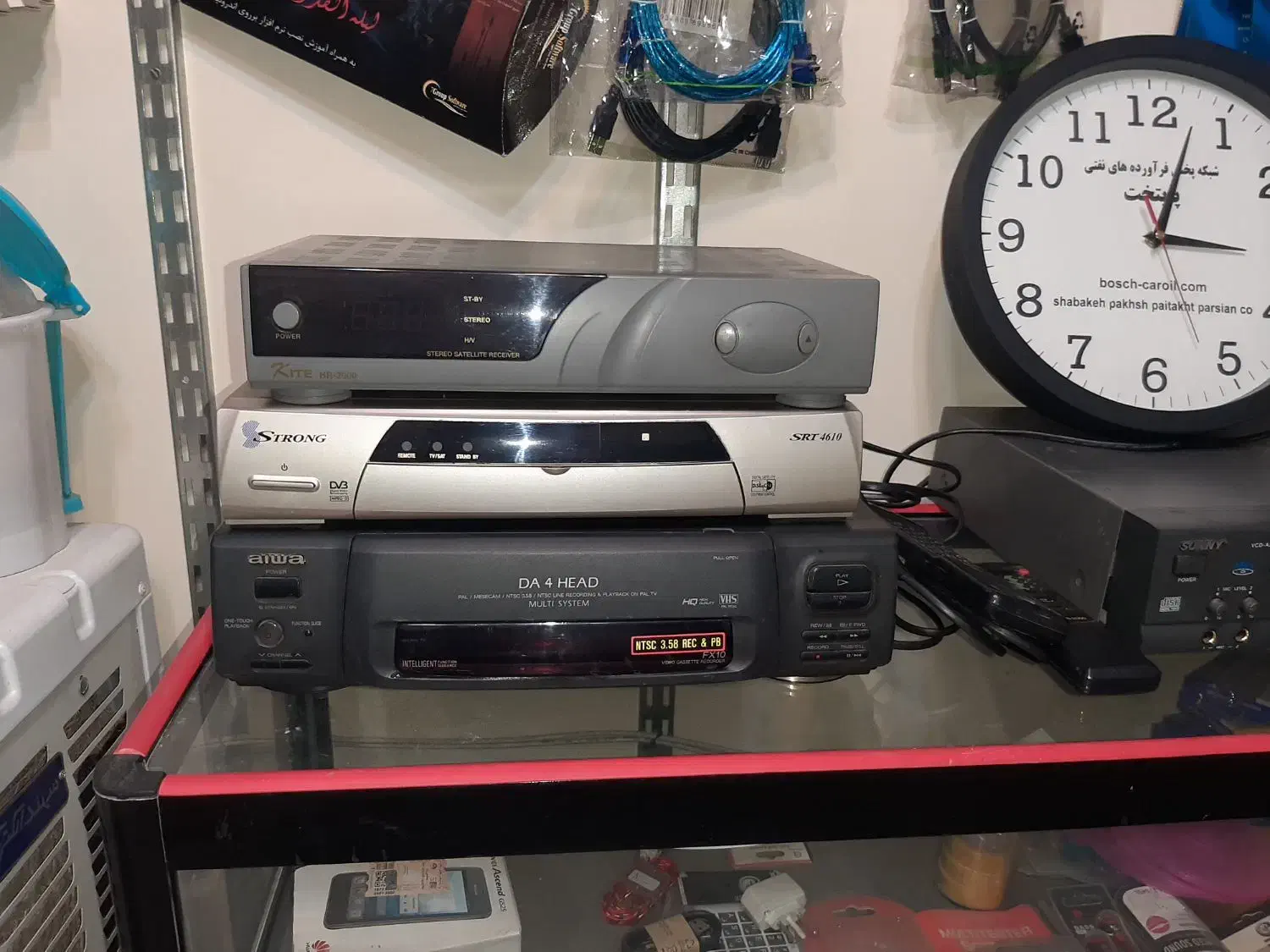 تعدادی لوازم صوتی تصویری نوستالژیک|صوتی و تصویری|تهران, شهرک دریا|دیوار