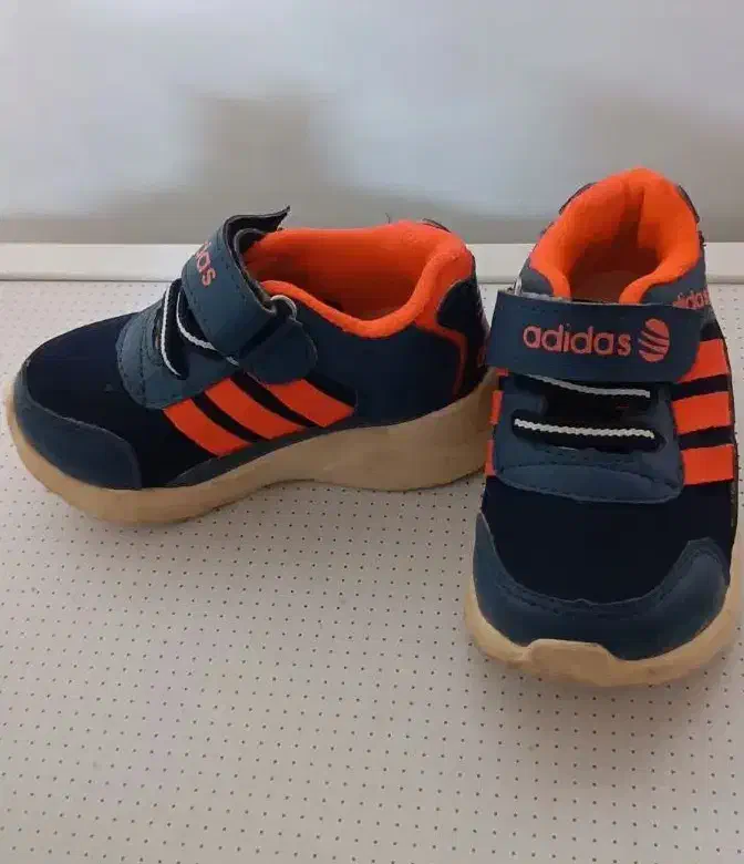تعدادی کفش کودک سایز24|کفش و لباس بچه|میانه, |دیوار