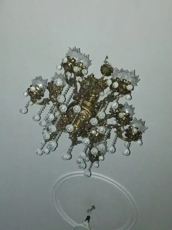 برنز|لوستر و چراغ آویز|قم, شاه ابراهیم|دیوار