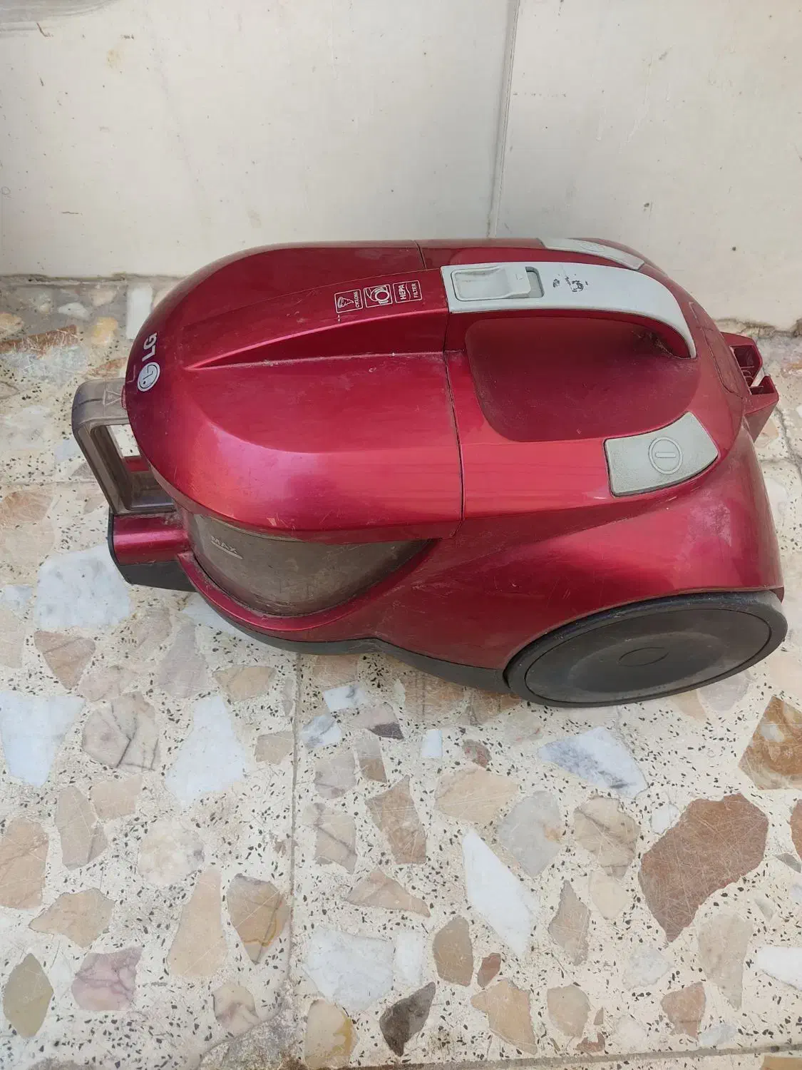 جارو برقی و سه تا تایر باهم ۱۲۰۰۰|جاروبرقی، جارو شارژی، بخارشو|اهواز, کوی علوی|دیوار