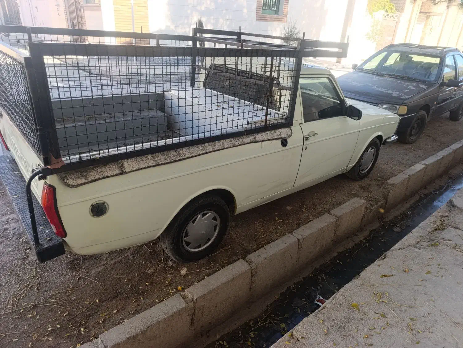 وانت پیکان درجه یک|خودرو سواری و وانت|خرم‌آباد, |دیوار