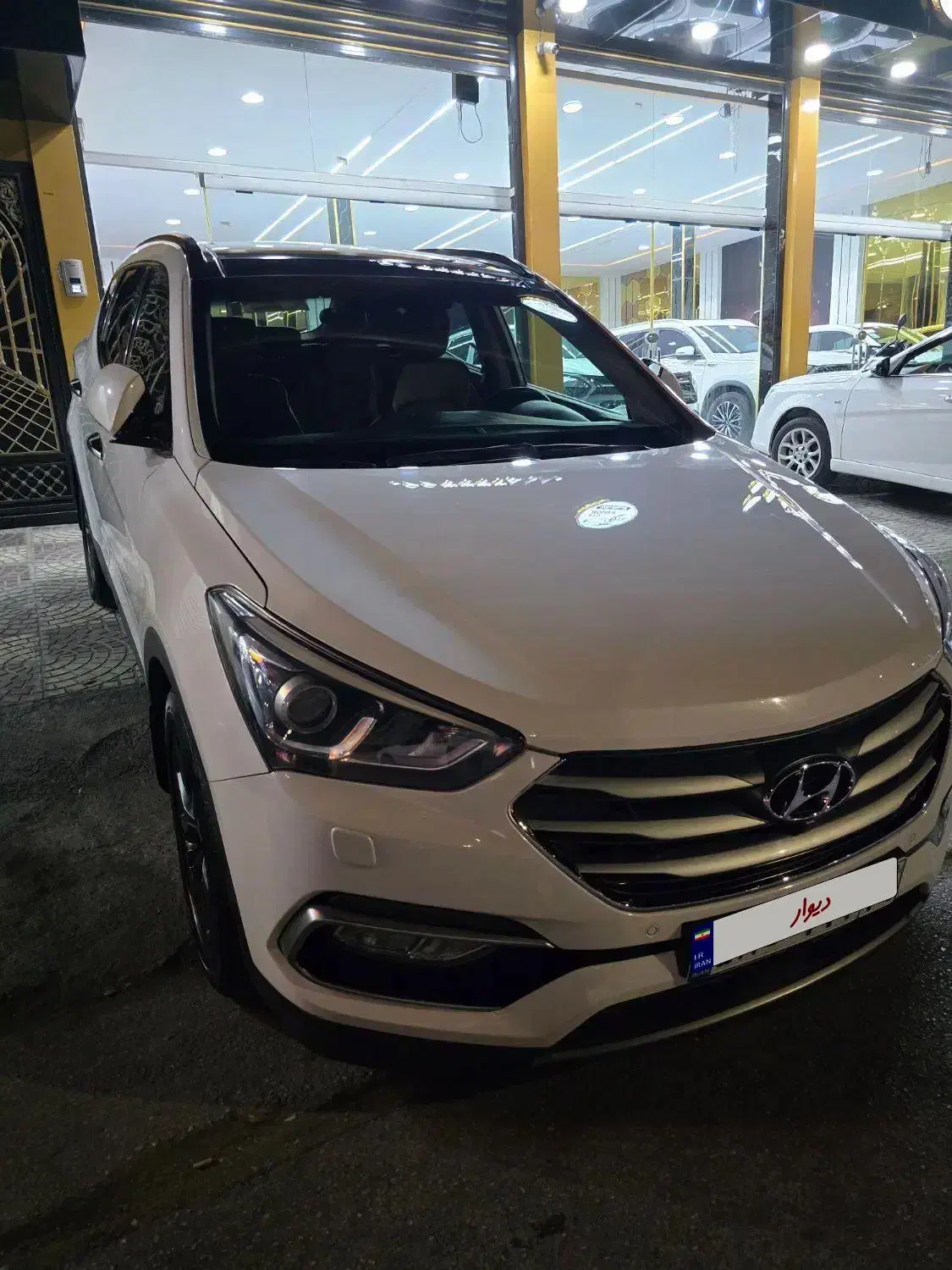 سانتافه ۲۰۱۷ ۶۴آپشن ۴سال دست خودمه فول کامل|خودرو سواری و وانت|خرم‌آباد, |دیوار