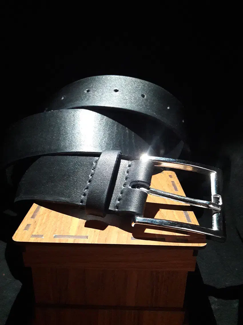 کمربند چرم طبیعی مردانه دست دوز|کیف، کفش، کمربند|کرج, اصفهانی‌ها|دیوار