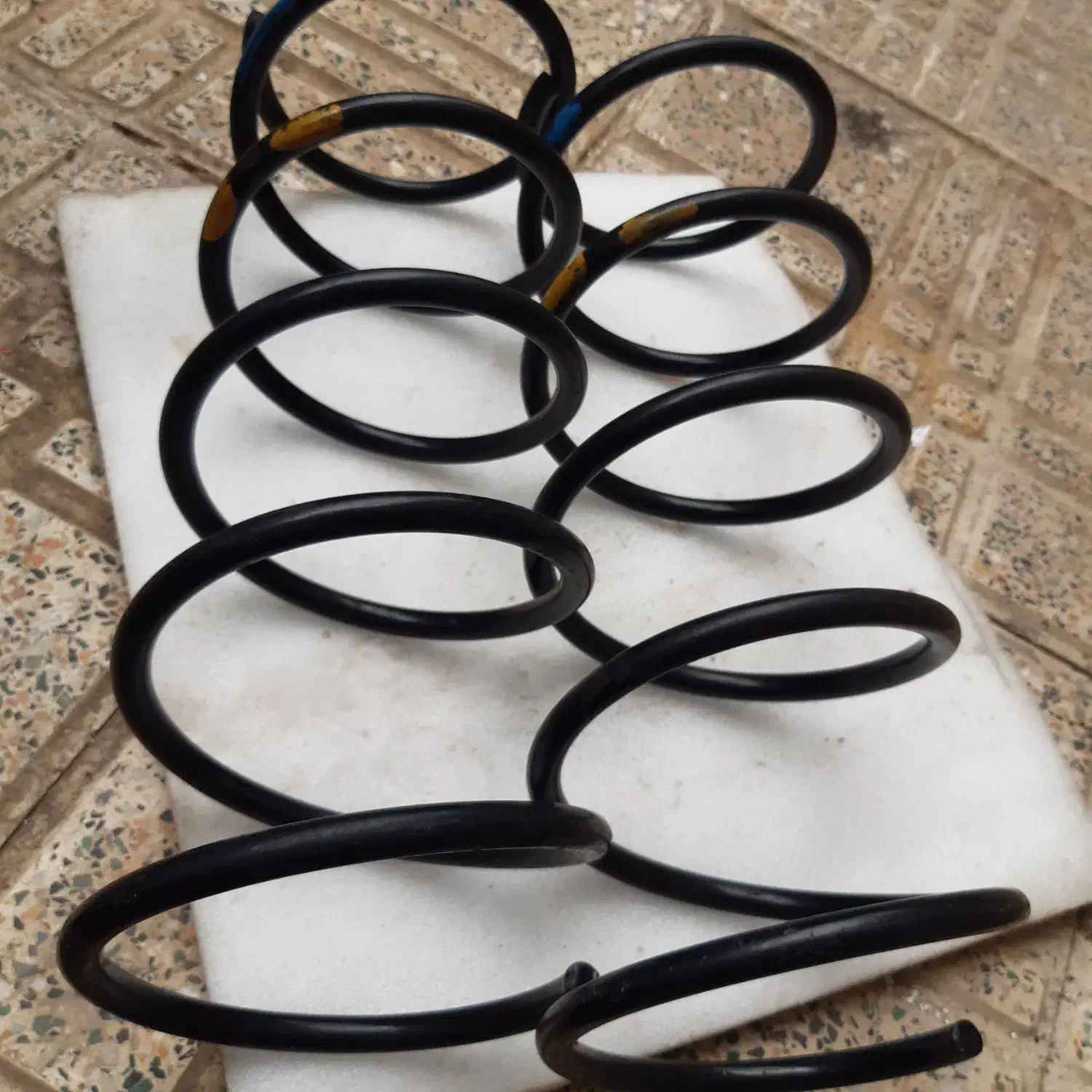 فنر405|قطعات یدکی و لوازم جانبی|لولمان, |دیوار