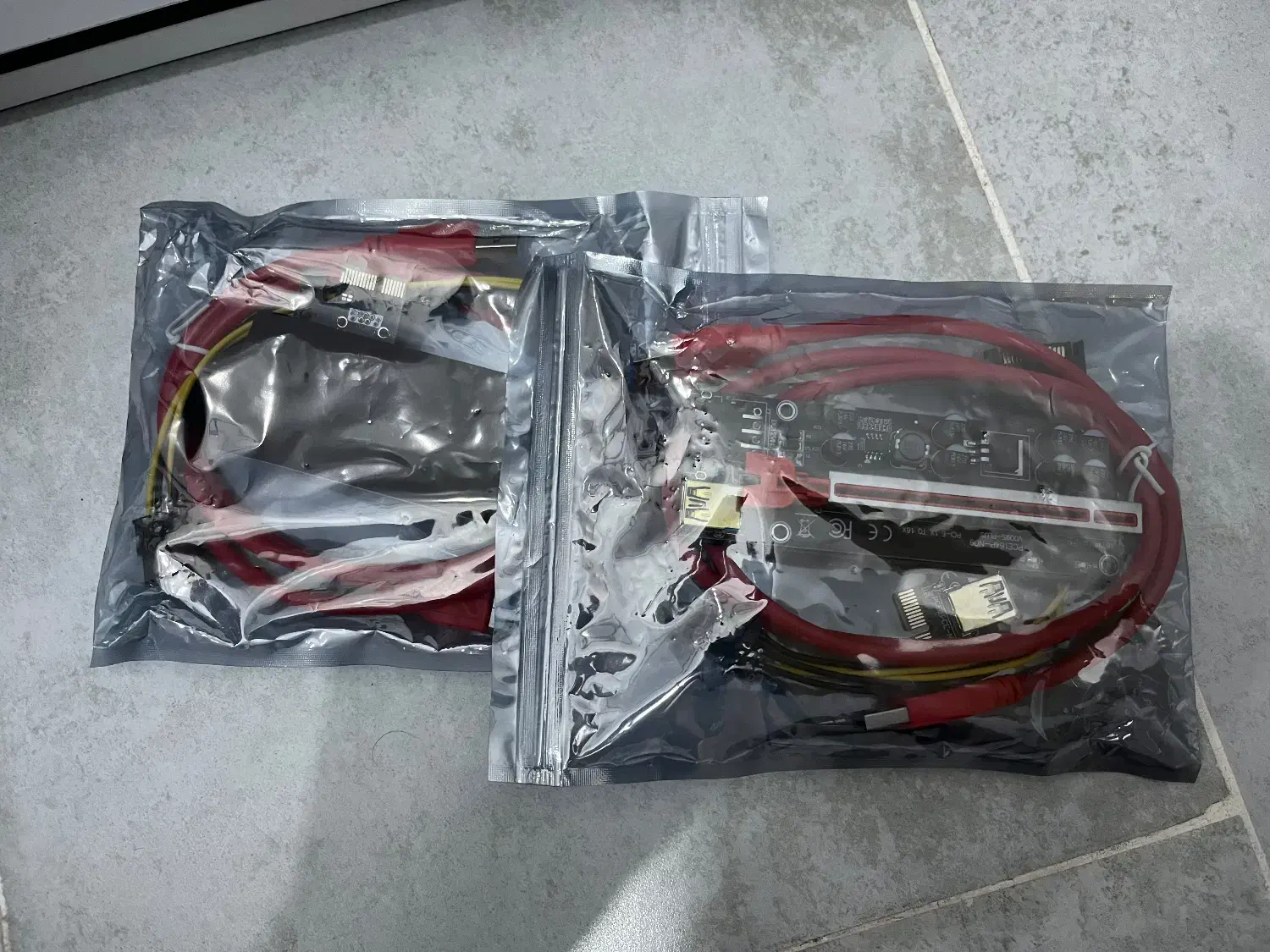 رایزر کارت گرافیک 009S Plus هشت خازن|قطعات و لوازم جانبی رایانه|گنبد کاووس, |دیوار