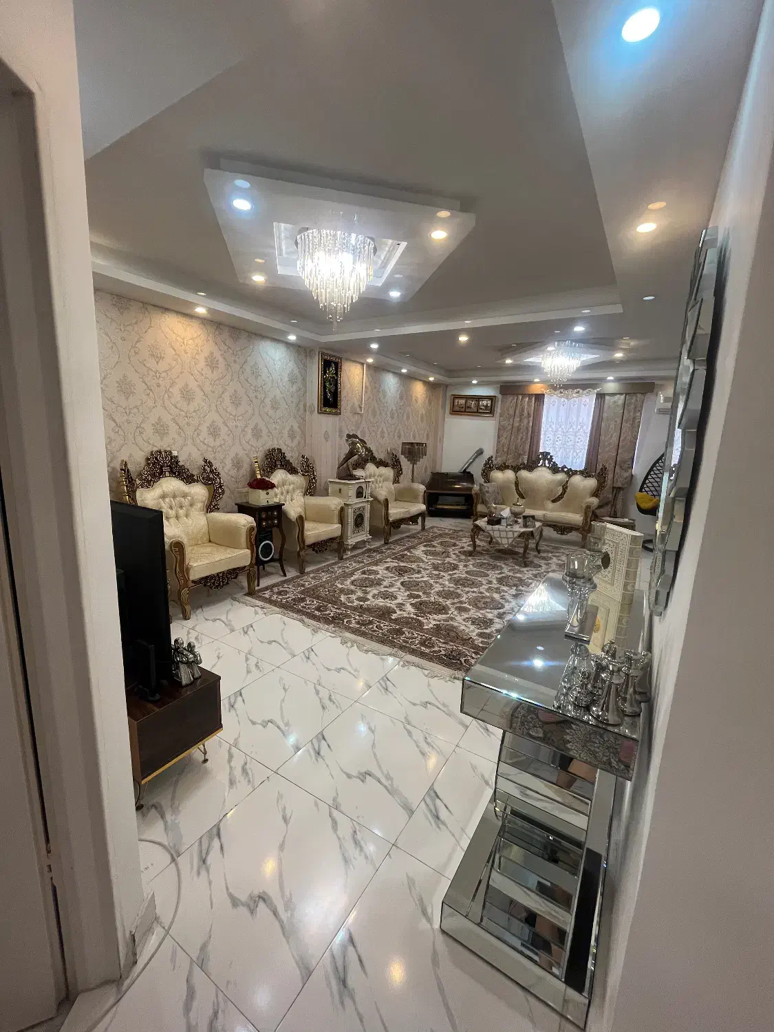 آپارتمان بسیار تمیز وجدید|فروش آپارتمان|رشت, ترمینال|دیوار