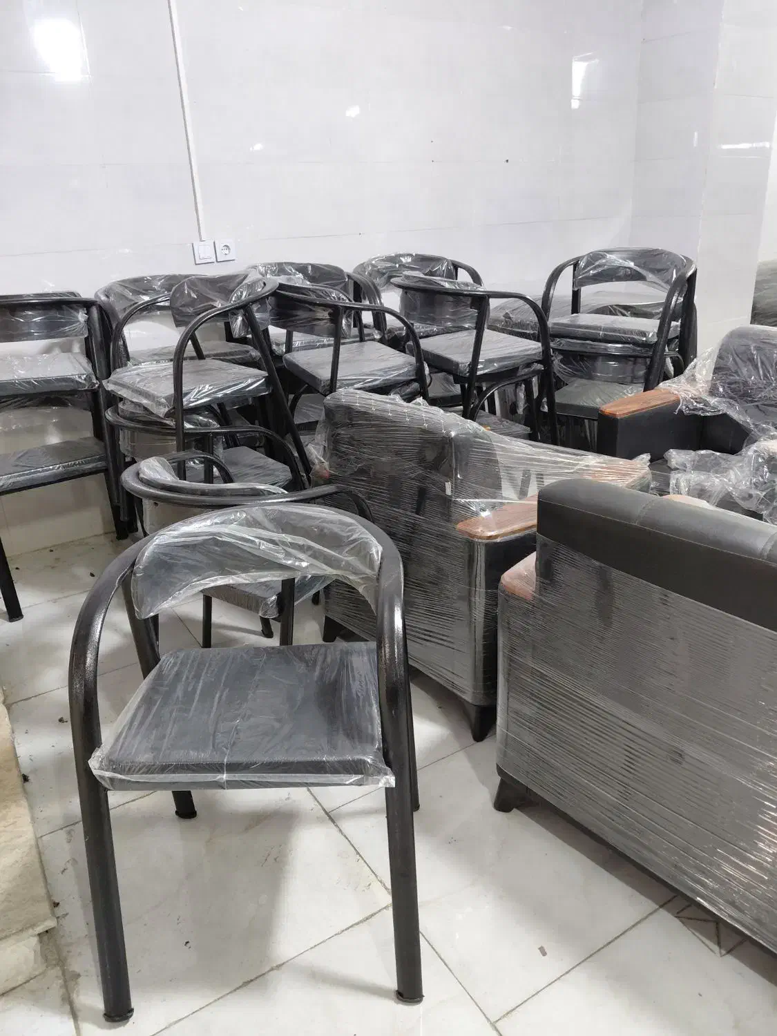 پخش کد۷صندلی انتظار کد۶۵ کنفرانسی کد۶۵ نیمکت|دفتر کار|کرج, حصارک پایین|دیوار