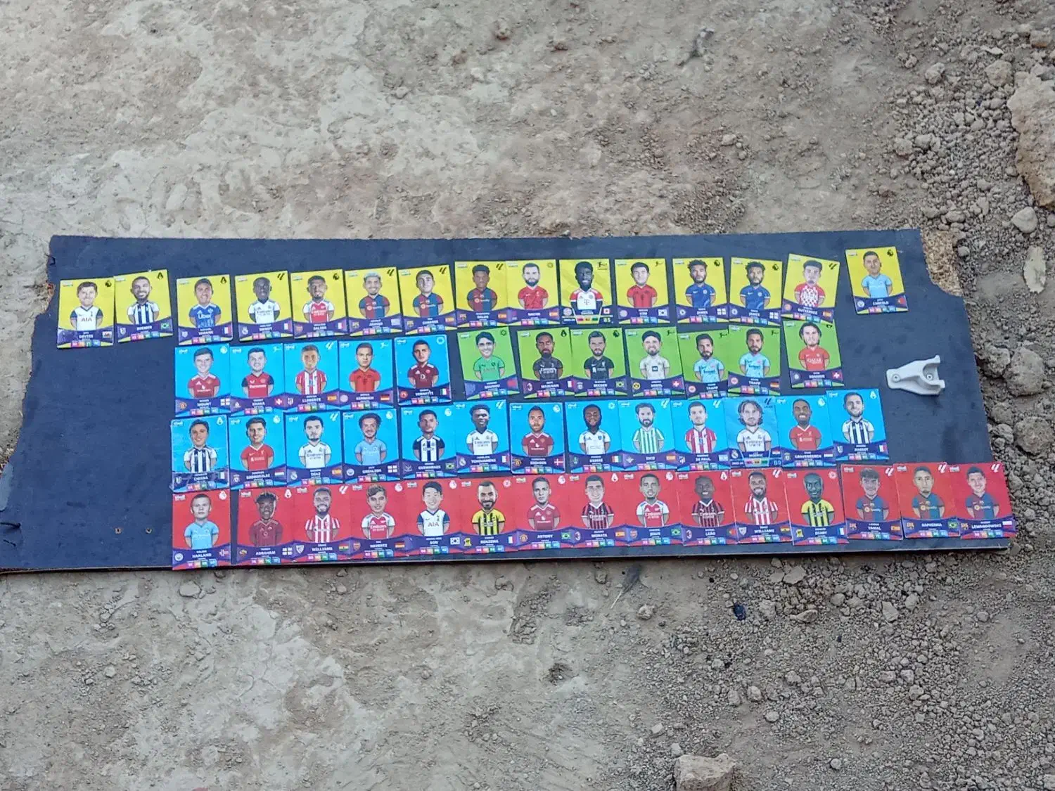 کیمدی|کلکسیون و سرگرمی|چاروسا, |دیوار