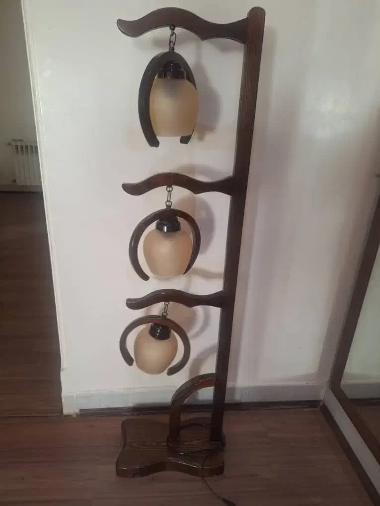 آباژور مدرن و شیک و نو|چراغ خواب و آباژور|اصفهان, فرح آباد|دیوار