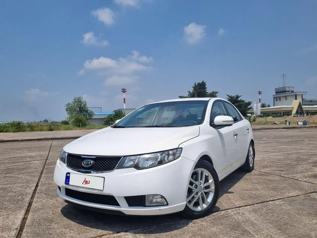 اجاره ماشین/رنت خودرو/اجاره خودرو سراتو|خودرو اجاره‌ای|رشت, گلسار|دیوار