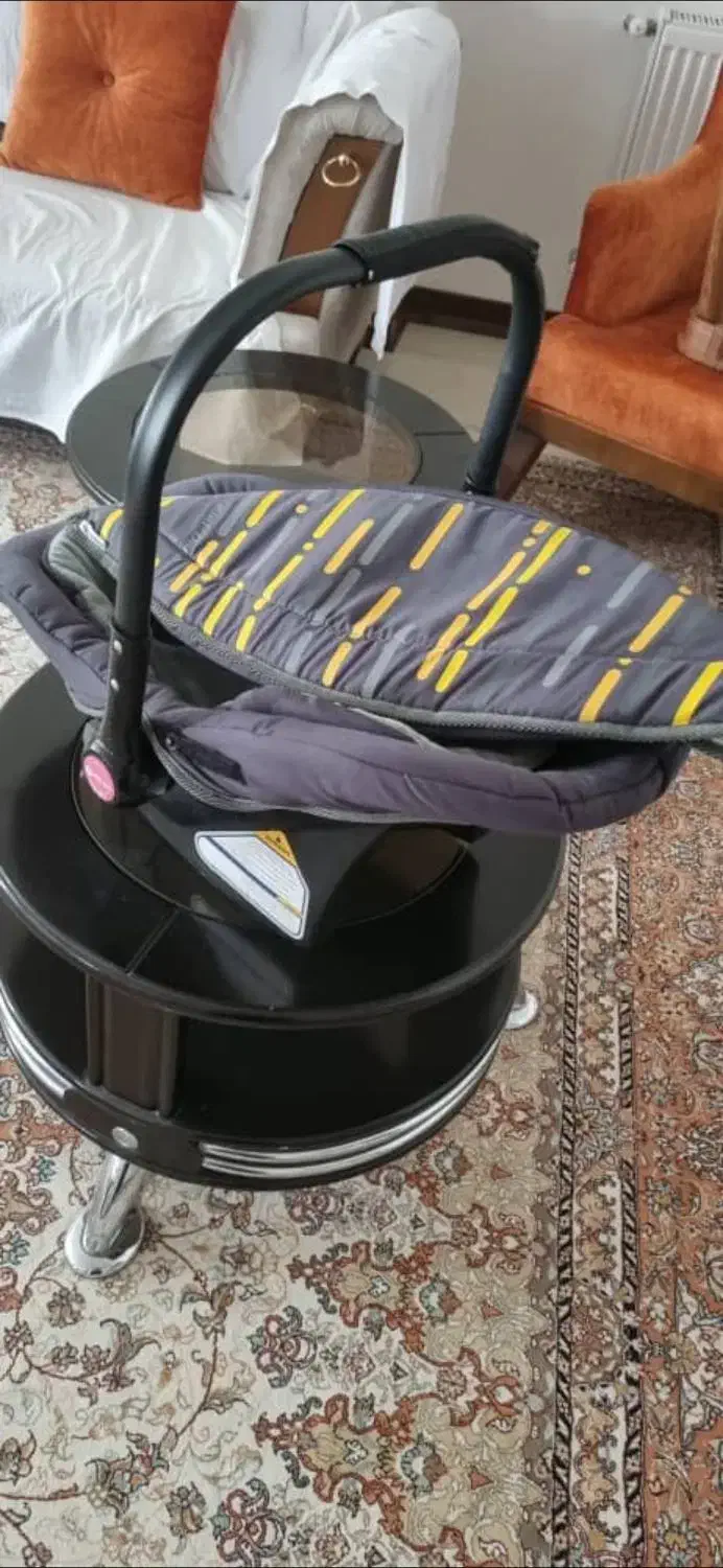 کریر|کالسکه و لوازم جانبی|اصفهان, بهارستان|دیوار