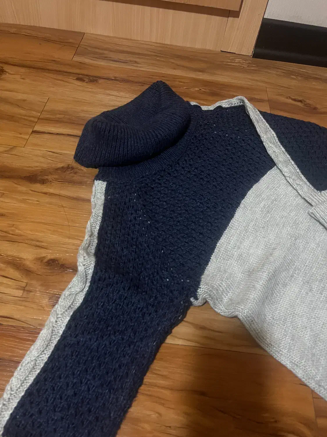 بافت نو|لباس|شاهینشهر, حافظ جنوبی|دیوار