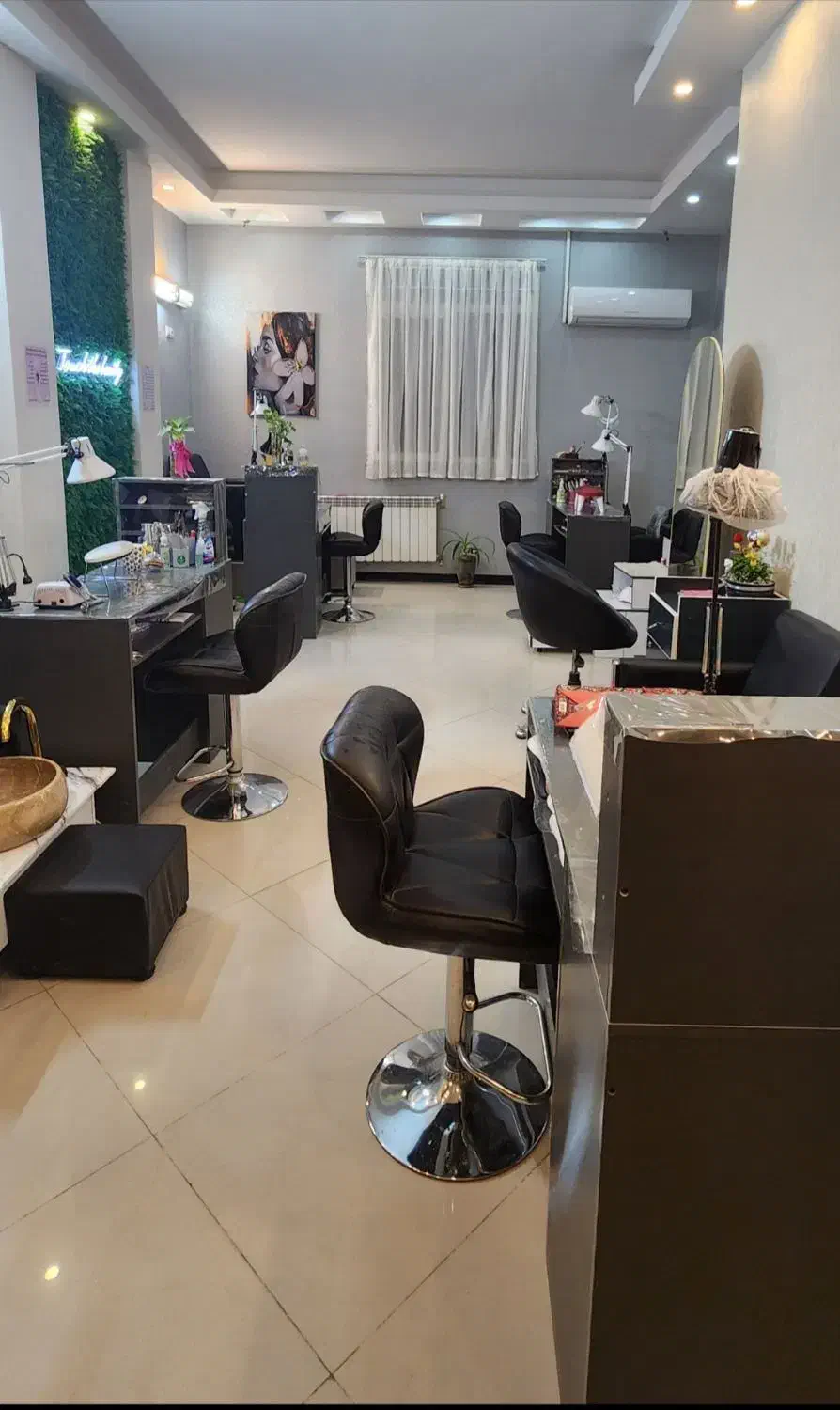 اجاره لاین ناخن* پدیکور* کراتین*کوتاهی|اجارهٔ دفتر کار، اتاق اداری، مطب|اصفهان, بهارستان (مخابرات)|دیوار