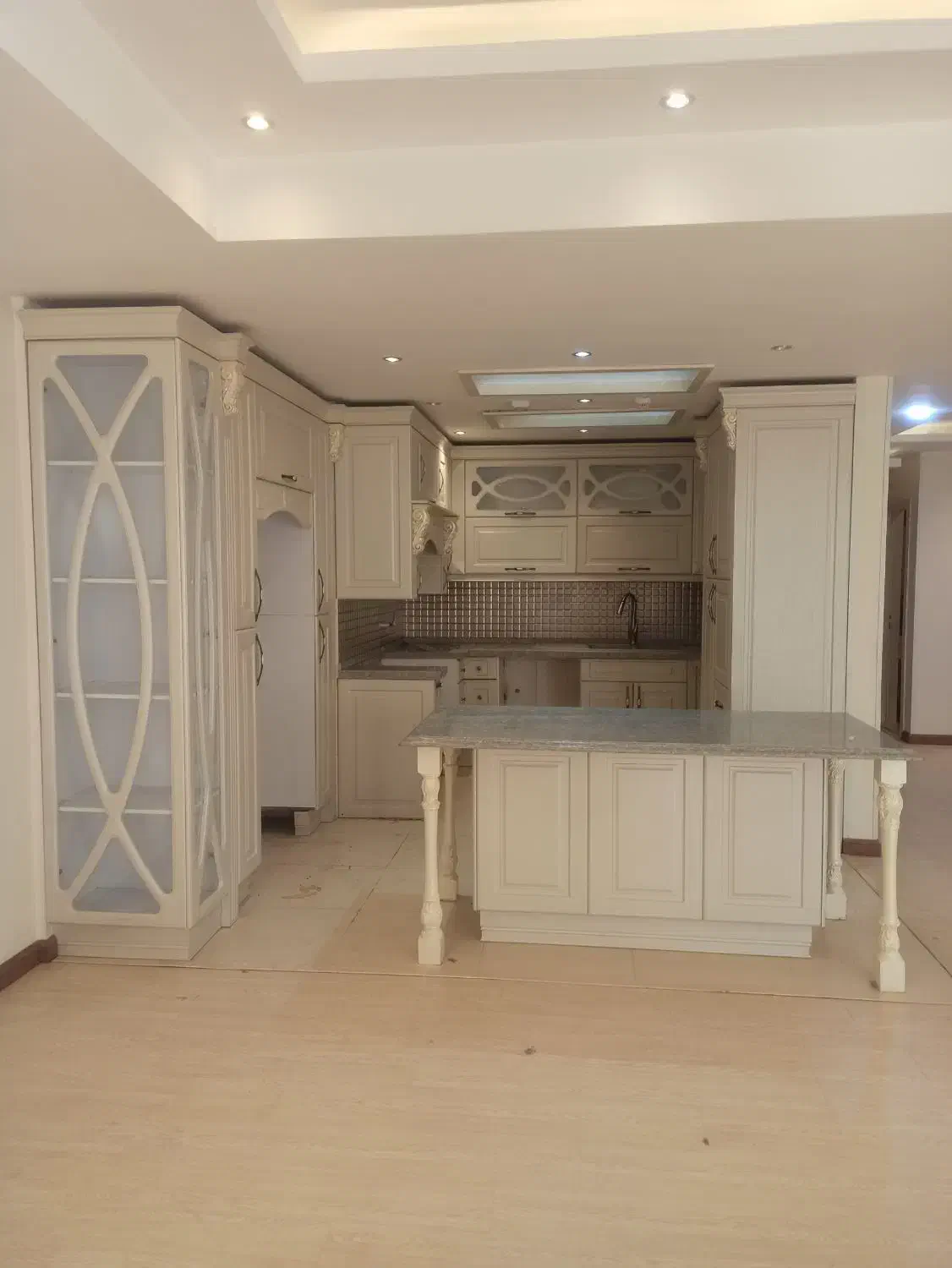 160 متر 3 خوابه - مجتمع باغ بهشت