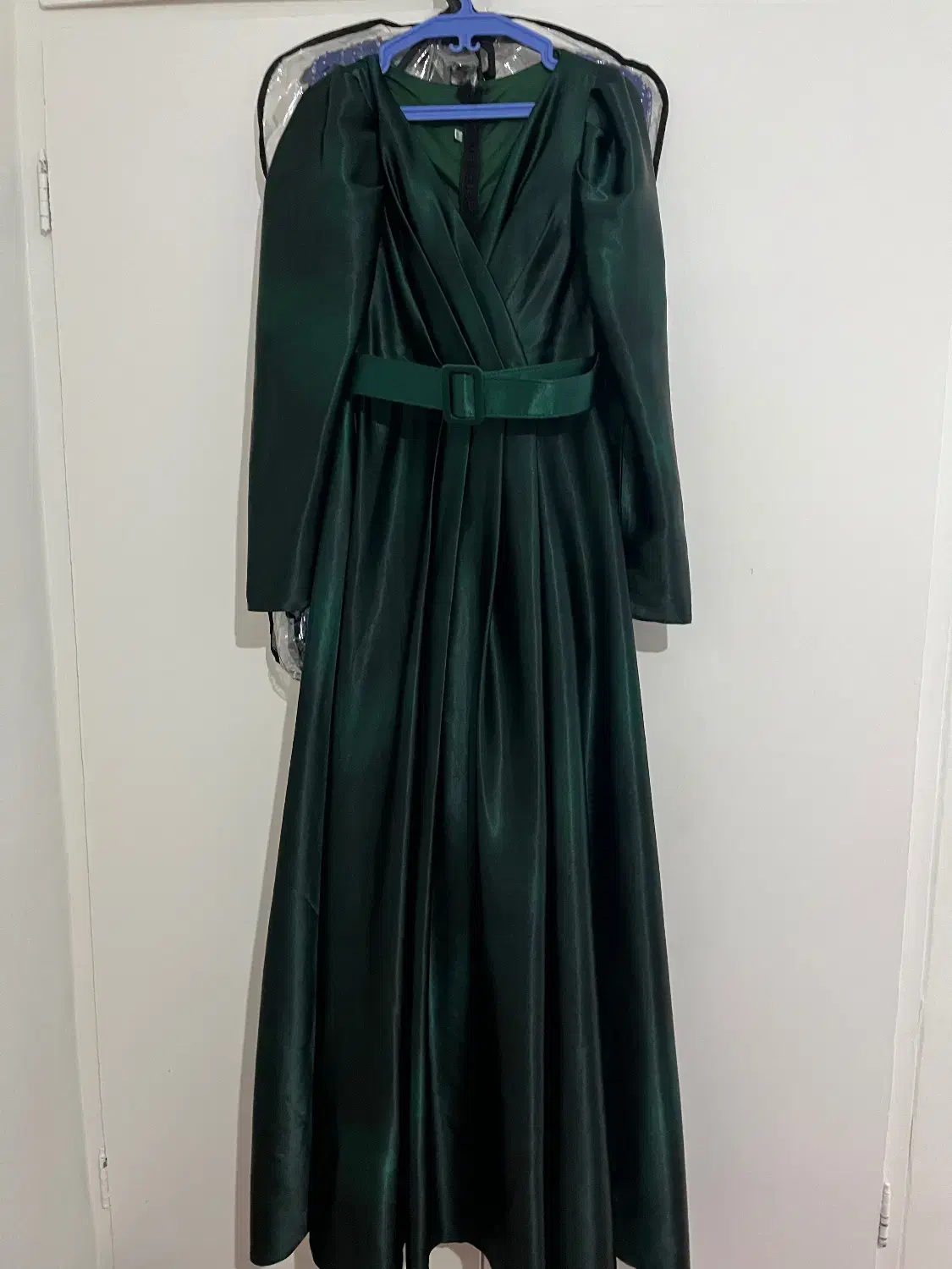 لباس مجلسی|لباس|اندیشه, اندیشه فاز ۲|دیوار