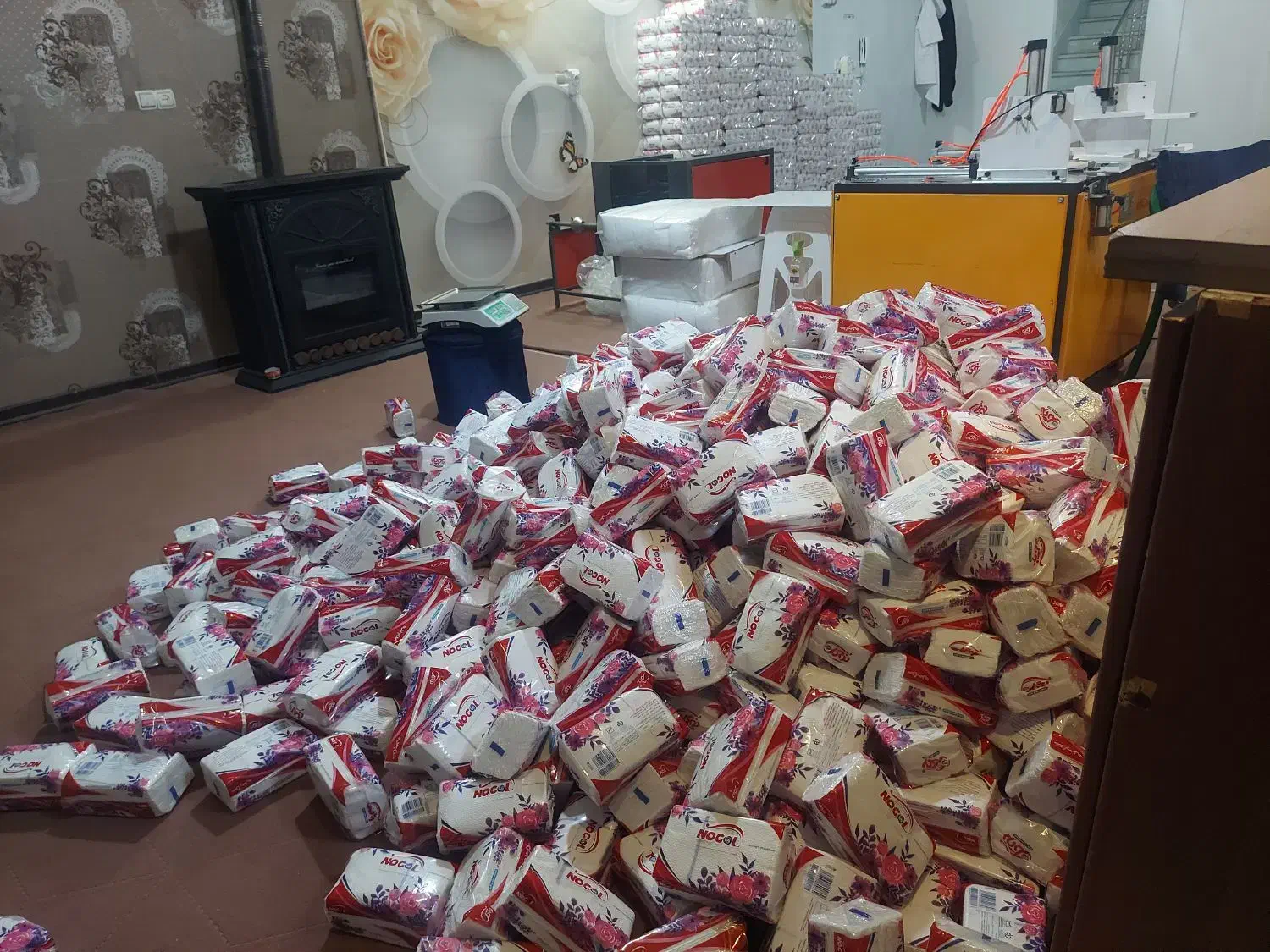 (موقعیت عالی شغلی)بسته بندی سفره و دستمال کاغذی|ماشینآلات صنعتی|کرمانشاه, |دیوار