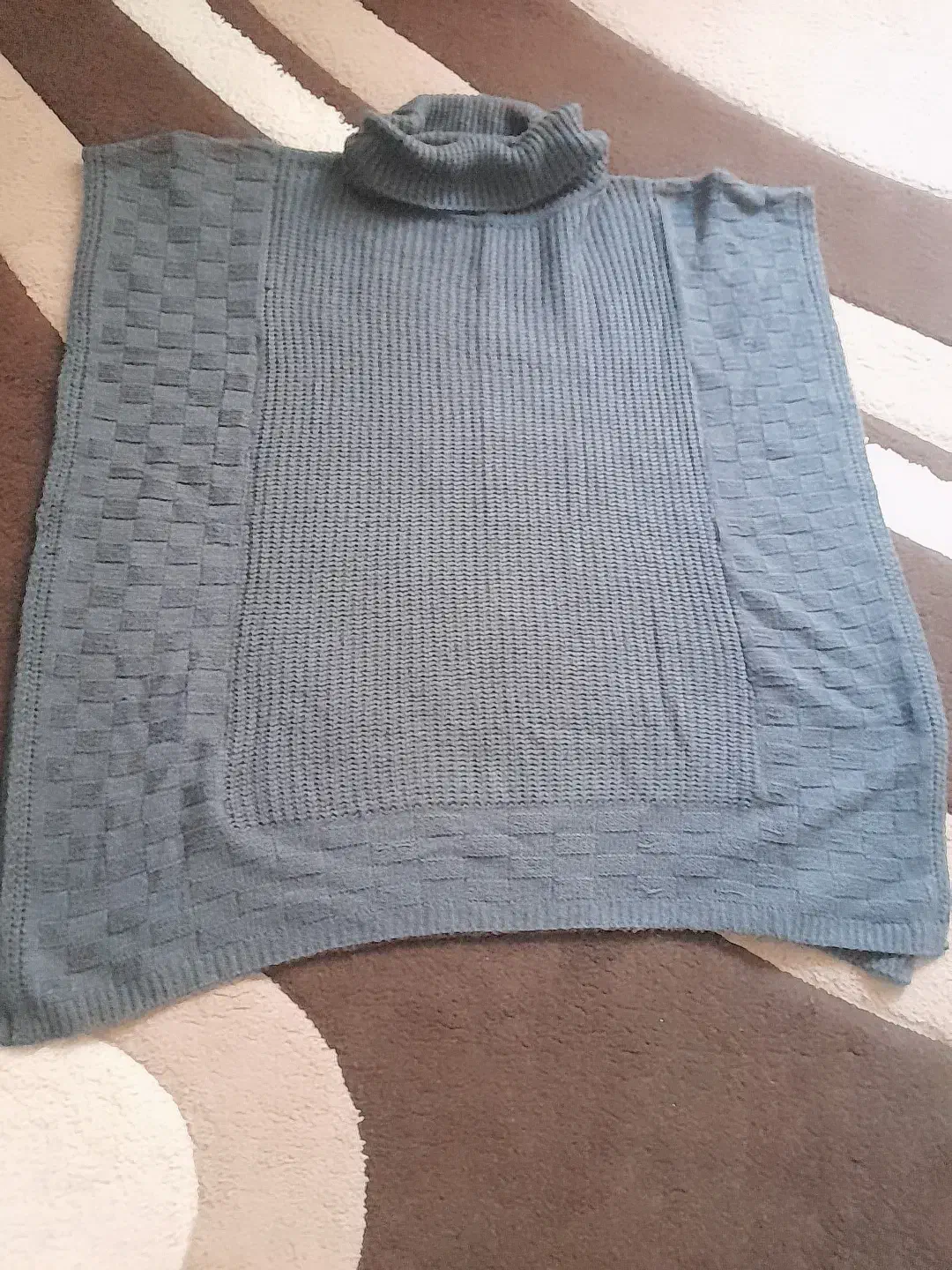 کمی لباس با گرمکن|لباس|گرگان, |دیوار