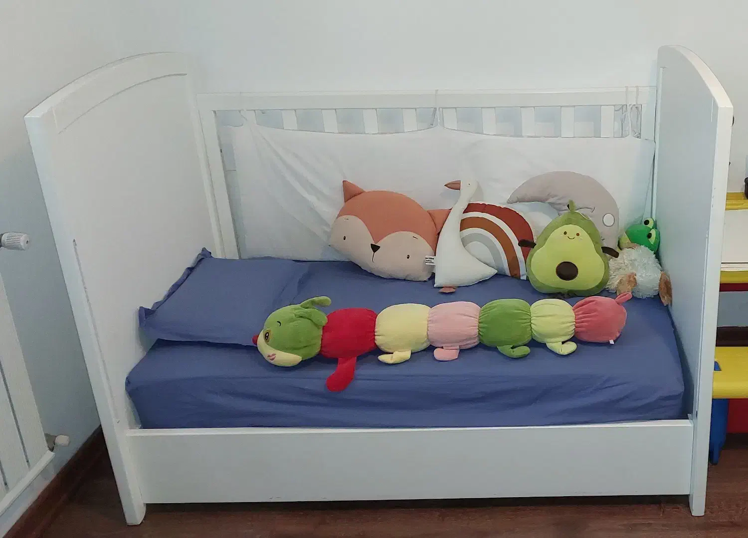 تخت خواب کودک و نوزاد|تخت و صندلی بچه|ساری, |دیوار