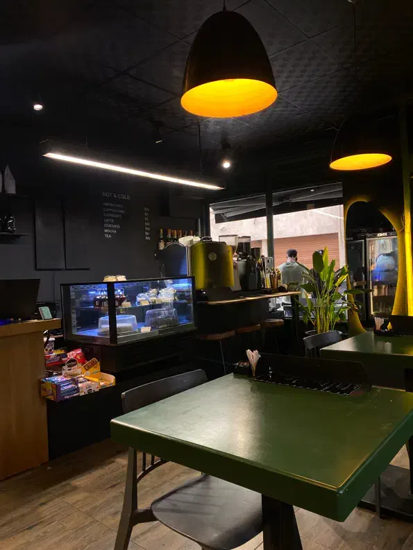 باریستا خانم کافه ادریس|استخدام خدمات فروشگاه و رستوران|رشت, گلسار|دیوار