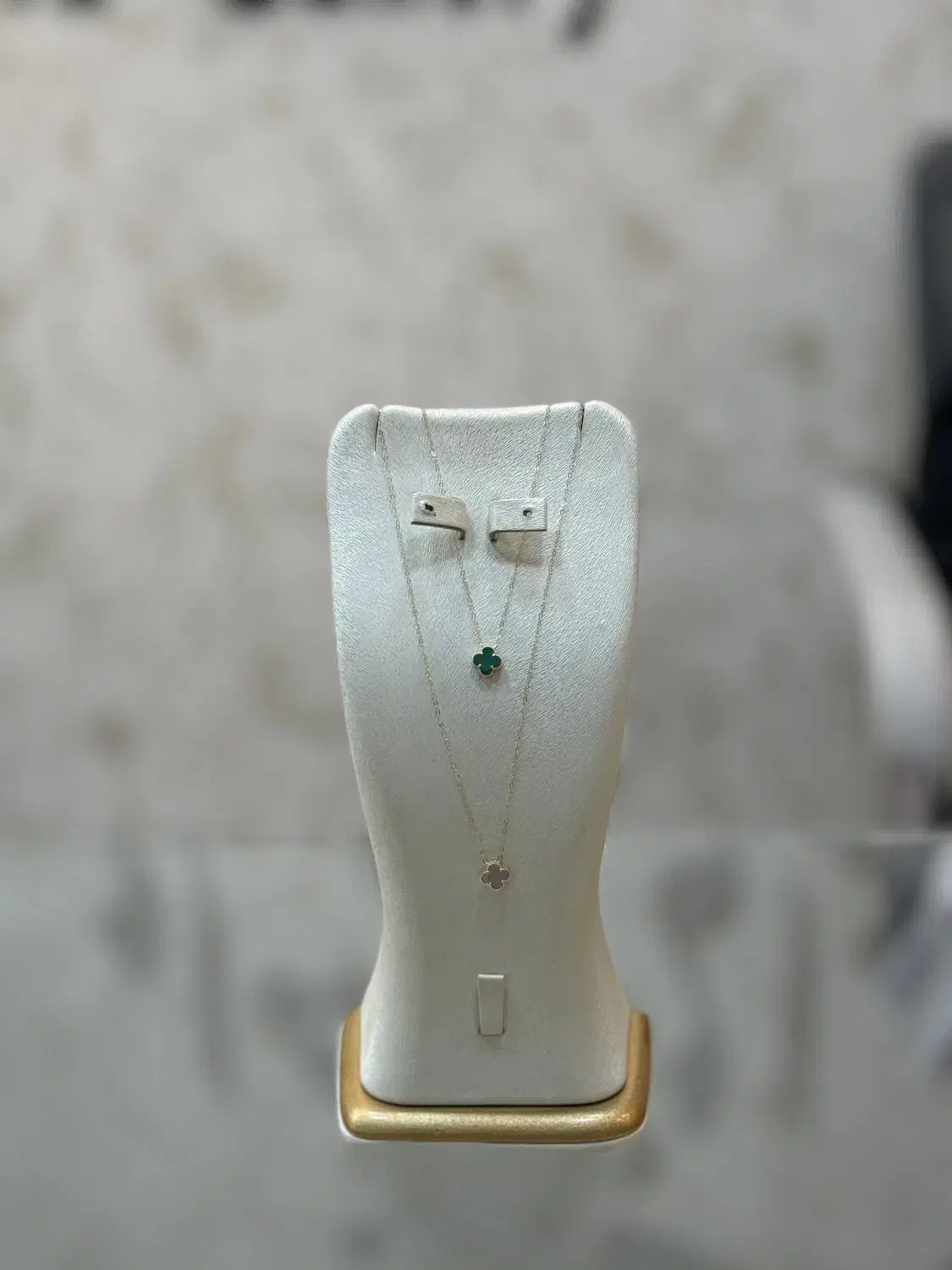 گردنبند و دستبند نیم گرم|جواهرات|کاشان, پا نخل|دیوار