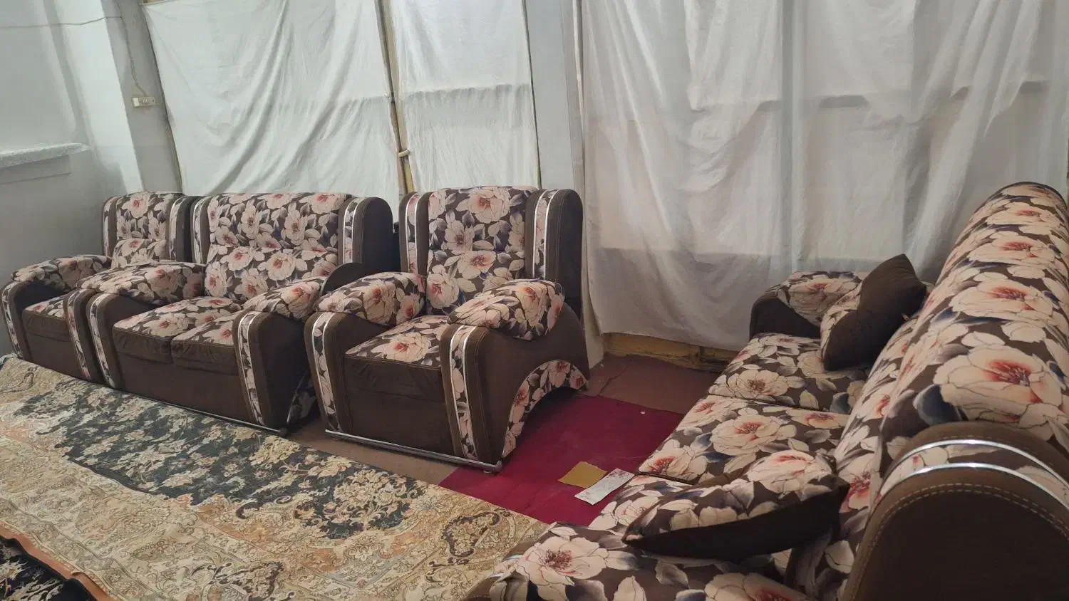 مبل سالم و تمیز|مبلمان خانگی و میز عسلی|ملایر, |دیوار