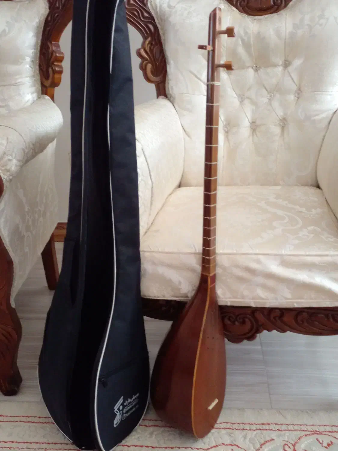 تنبور دو مهر استاد مفتاحی، مناسب مبتدی ، ۲ تکه|سازهای سنتی|رشت, لاکان|دیوار