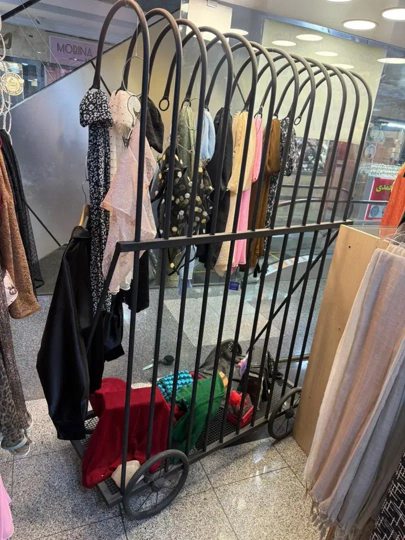 دکور|لباس|تهران, امام زاده حسن|دیوار