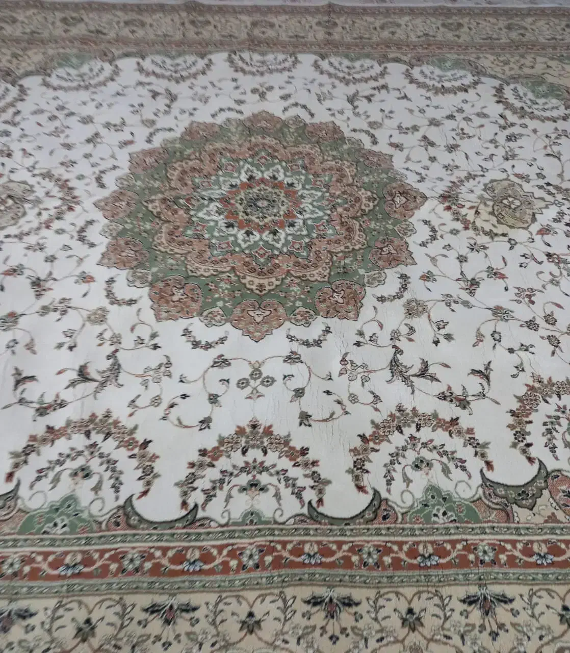 فرش دوازده متری قالیشویی دادم|فرش|قائم‌شهر, |دیوار