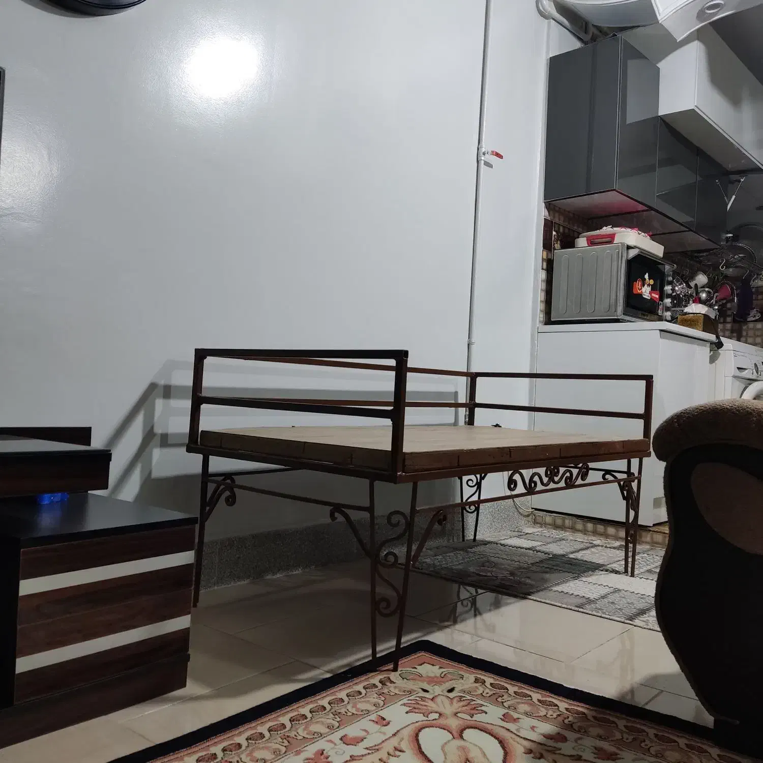 تخت سنتی به ابعاد ۱۳۰×۷۵|صندلی و نیمکت|مسجد سلیمان, |دیوار