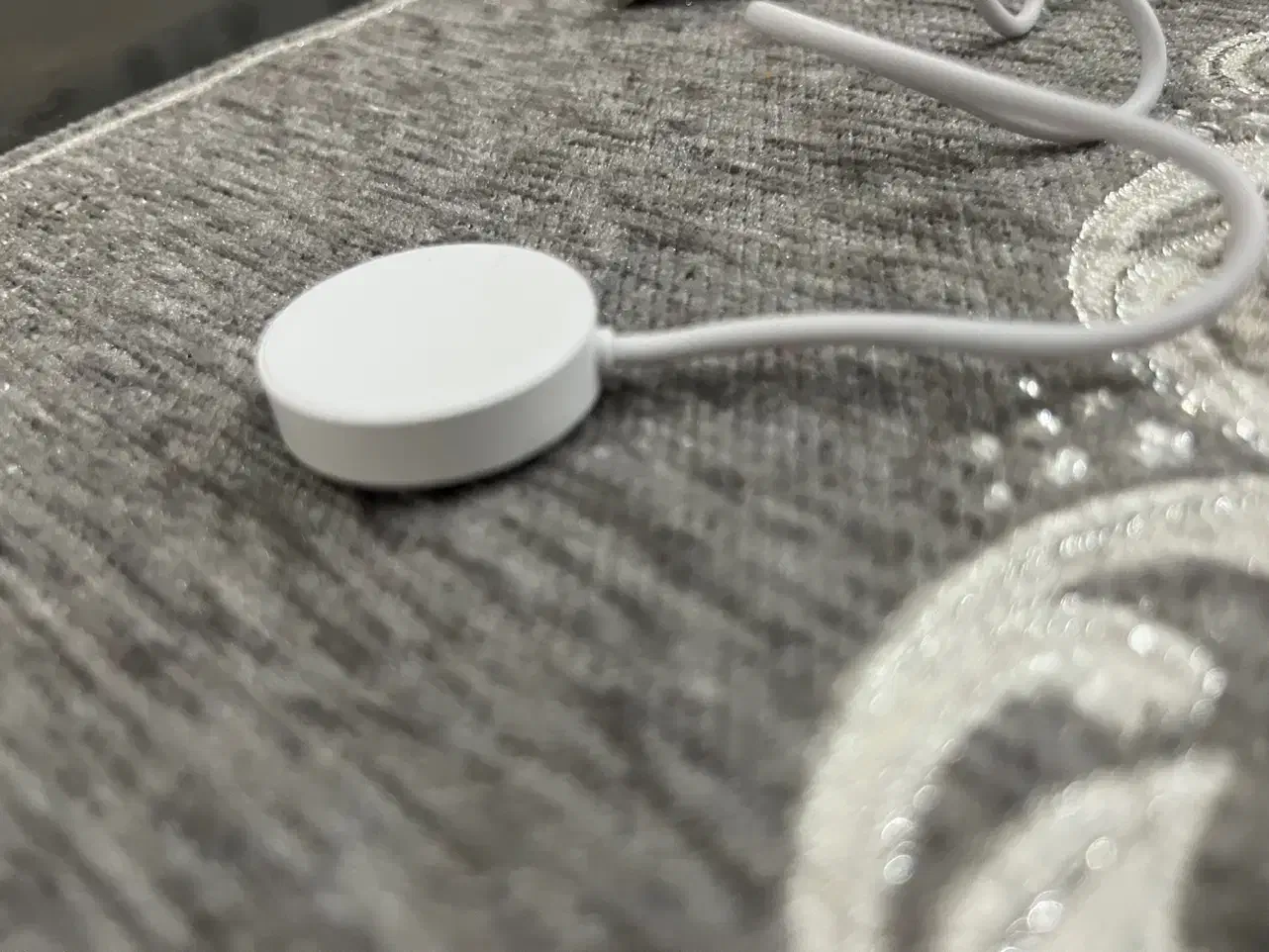 شارژر وایرلس ساعت هوشمند|لوازم جانبی موبایل و تبلت|رشت, دیلمان|دیوار