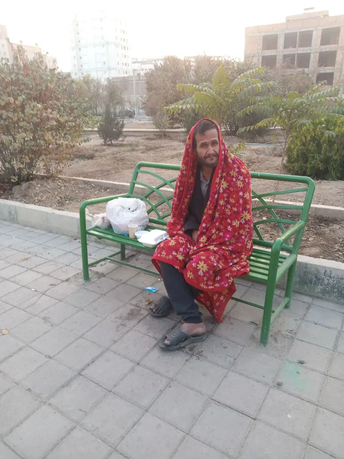 گمشده|اشیا|تهران, هوانیروز|دیوار