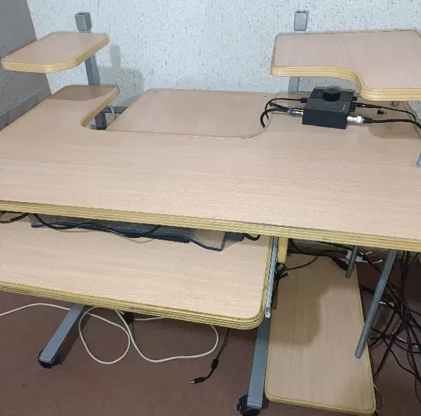 میز کامپیوتر|میز تحریر و کامپیوتر|شیراز, قالیشویی|دیوار