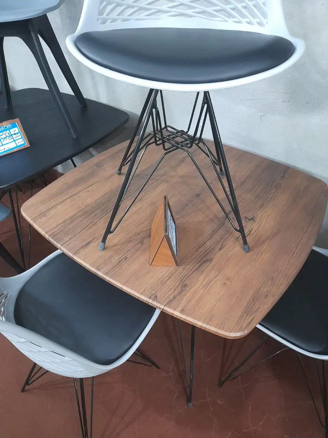 صندلی ۰۲۷|کافی‌شاپ و رستوران|یزد, |دیوار